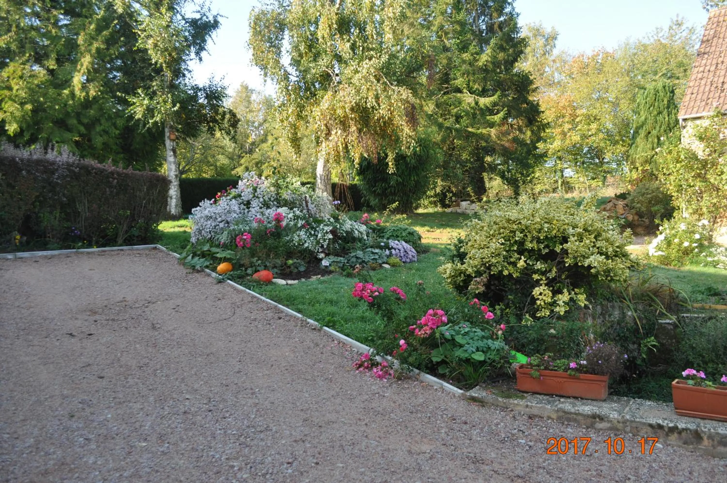 Garden view in Ma maison bleue