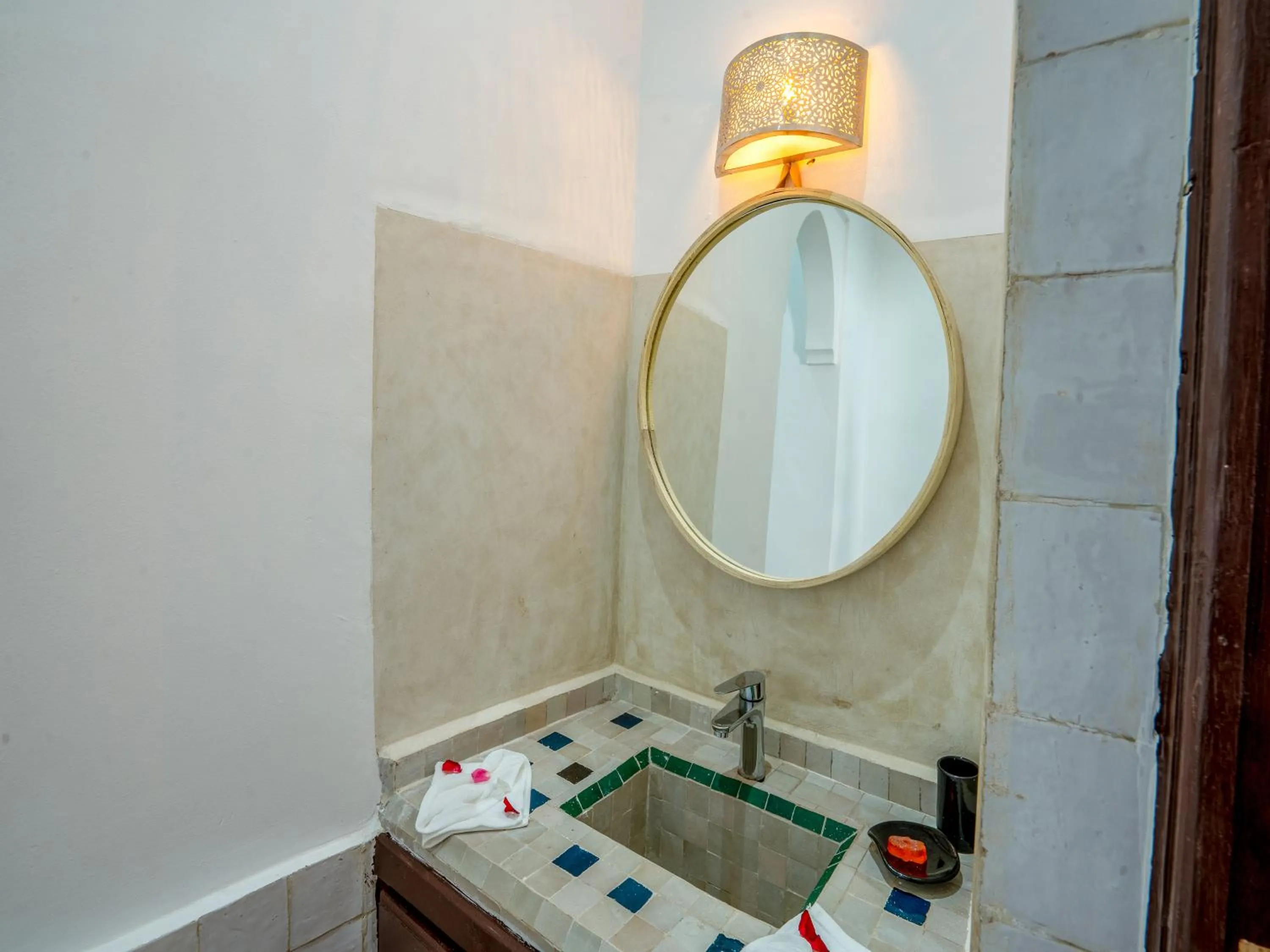 Bathroom in Riad Art & Emotions Boutique Hotel & Spa