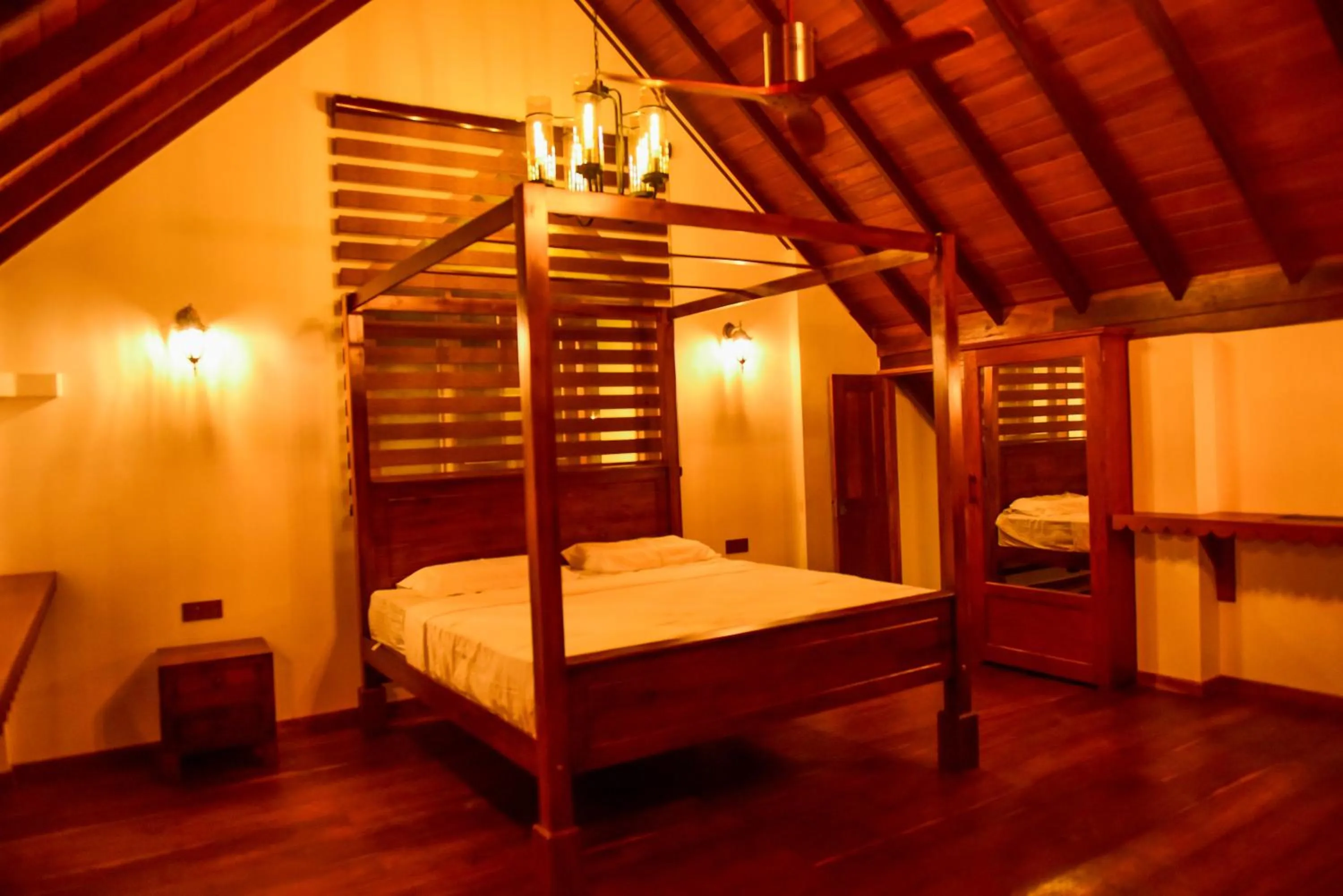 Bed in Cara White House