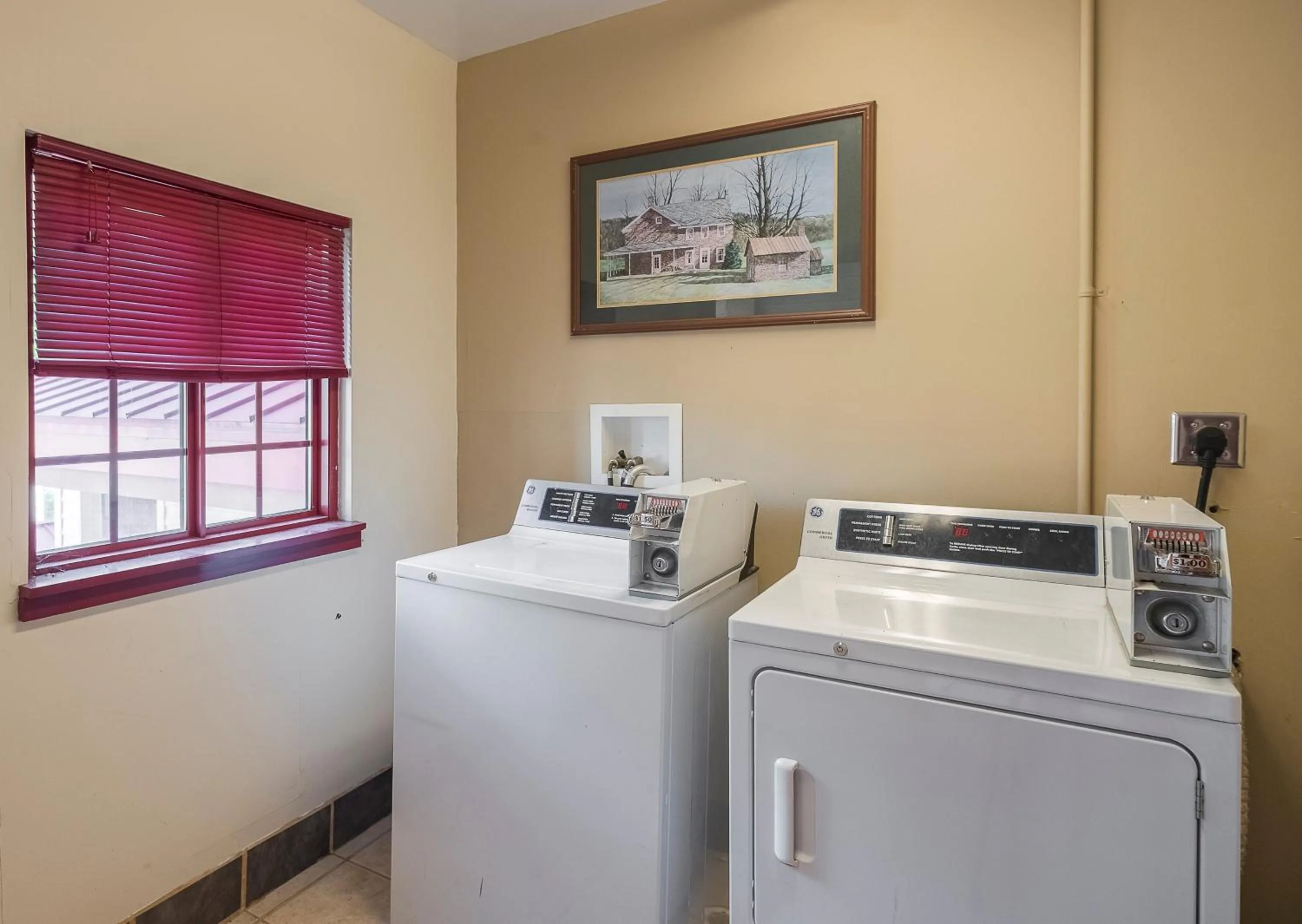 laundry in Red Roof Inn Lancaster