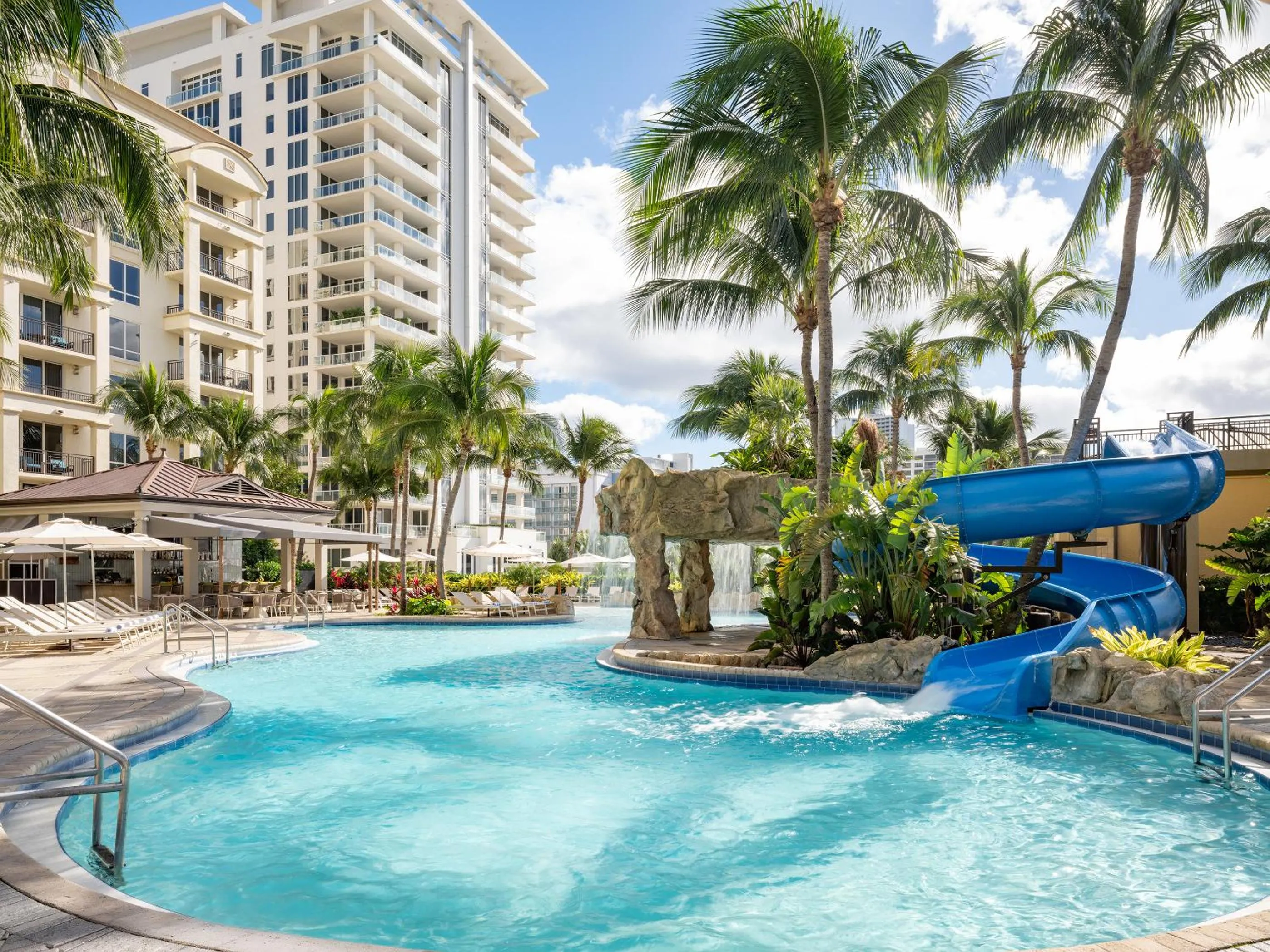 Swimming pool in Palm Beach Marriott Singer Island Beach Resort & Spa