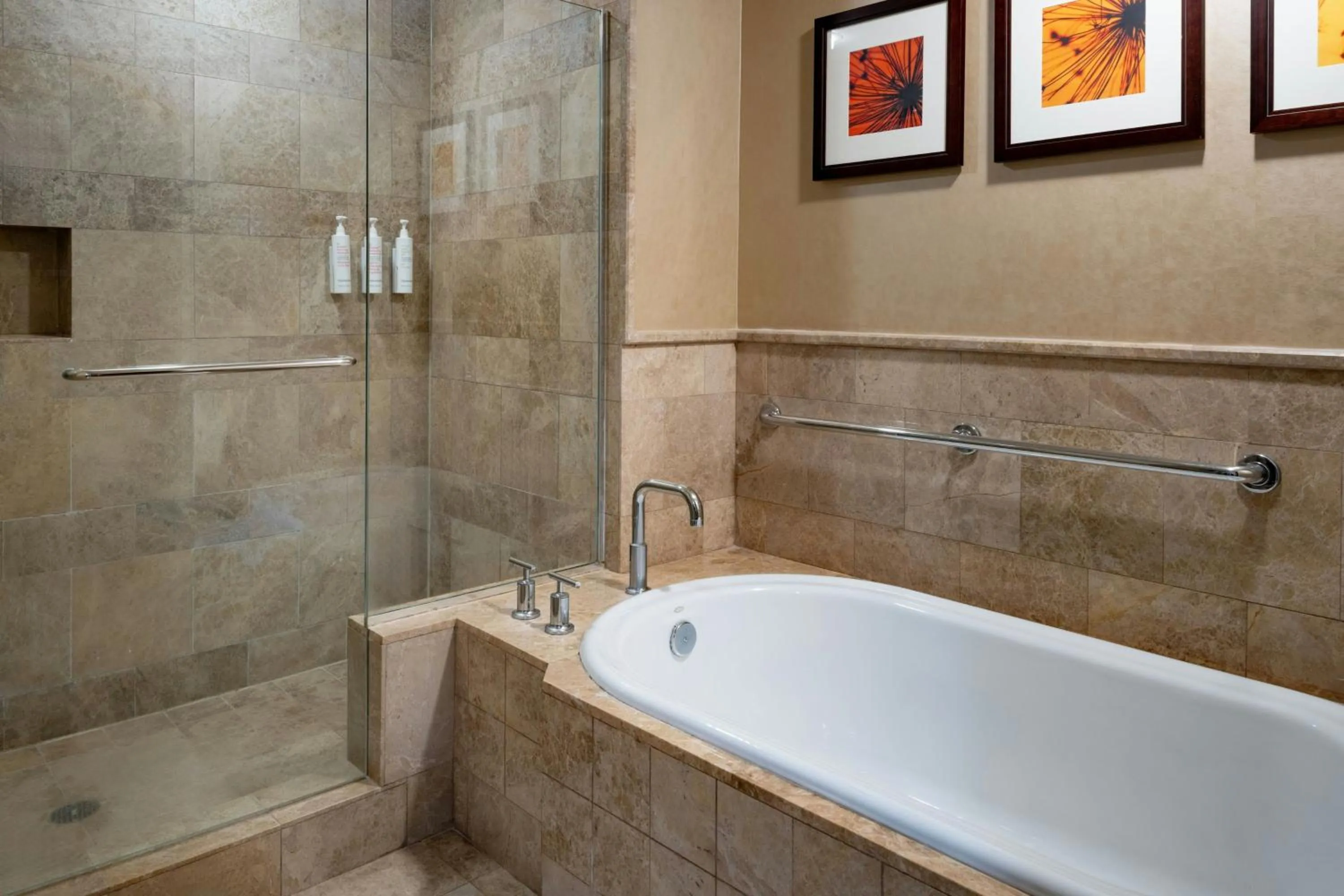 Photo of the whole room in Palm Beach Marriott Singer Island Beach Resort & Spa