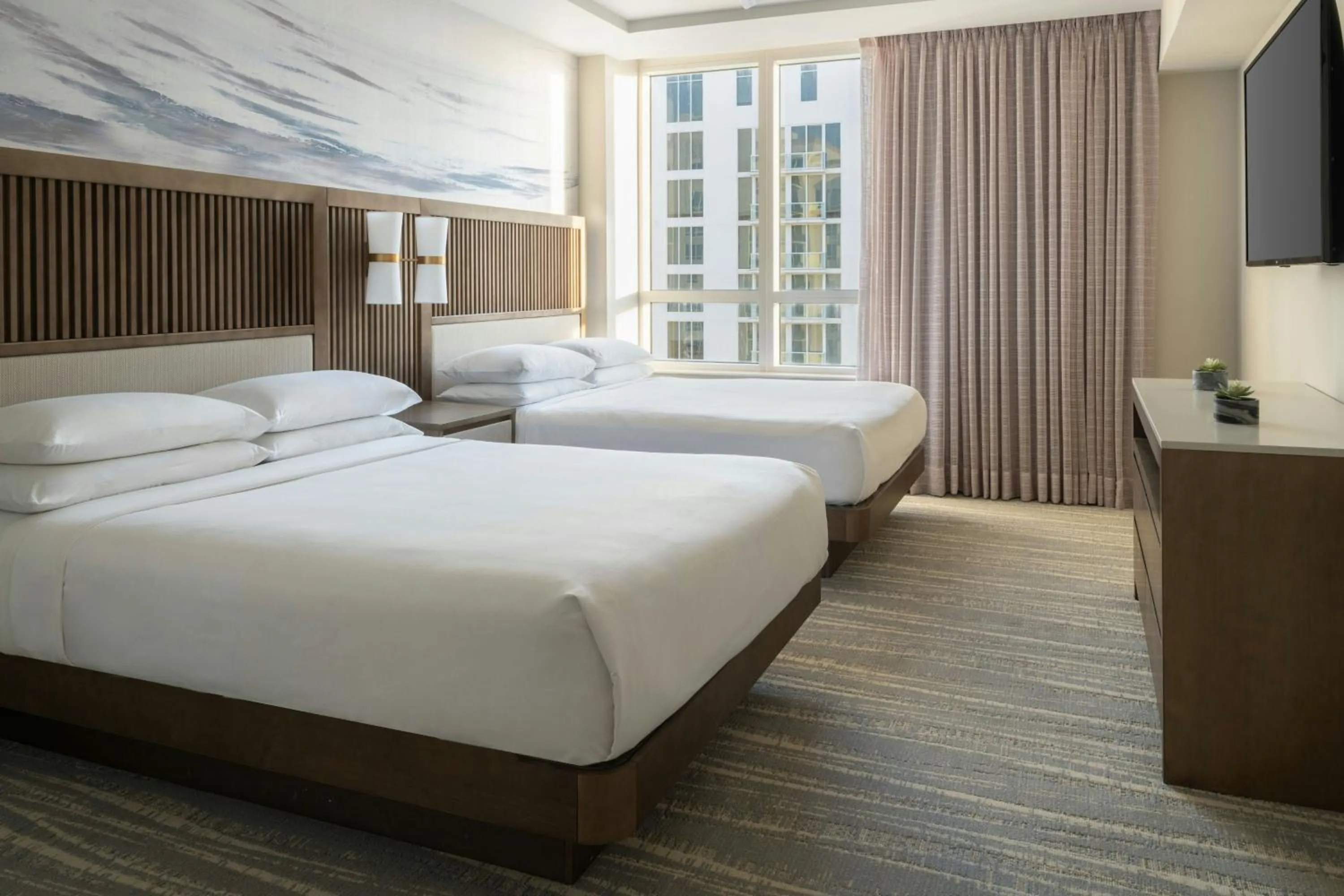 Photo of the whole room, Bed in Palm Beach Marriott Singer Island Beach Resort & Spa