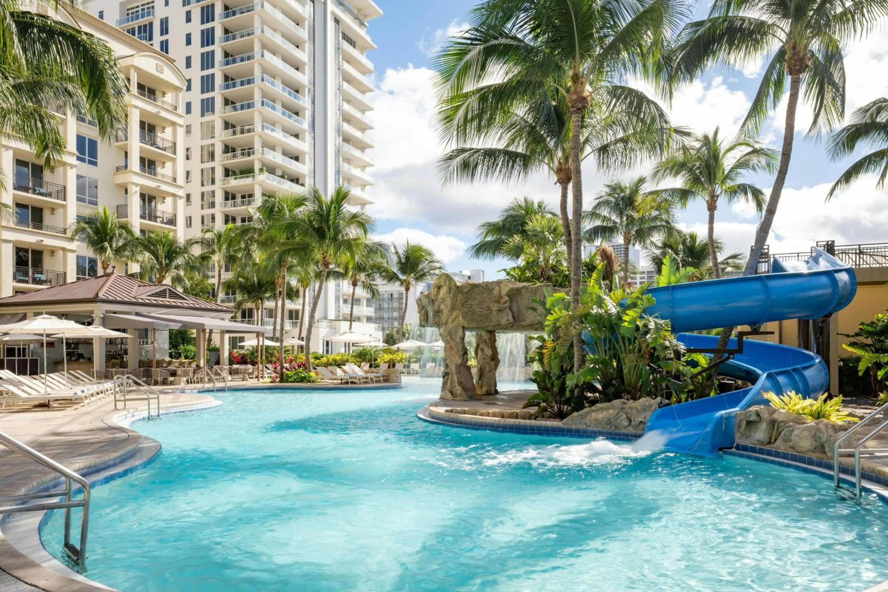 Swimming pool in Palm Beach Marriott Singer Island Beach Resort & Spa