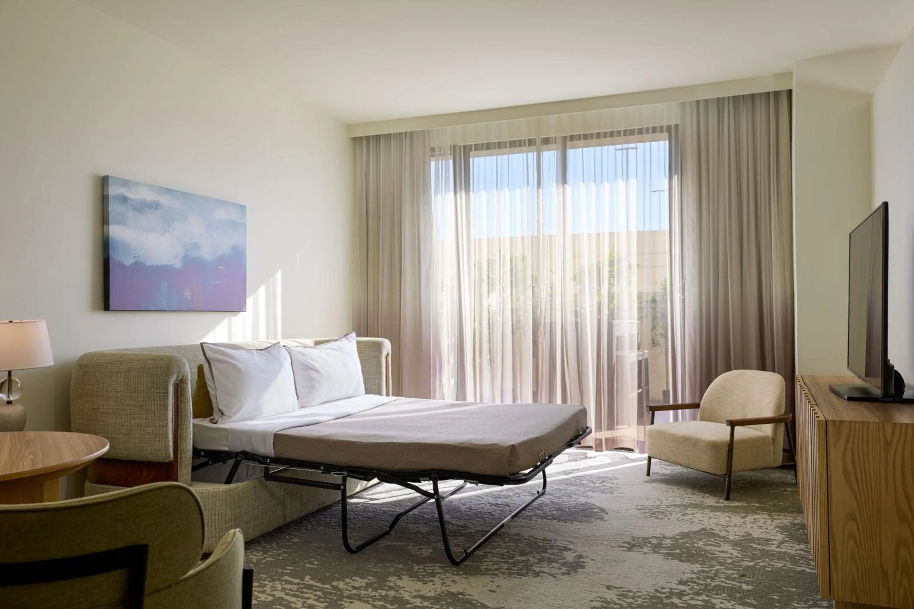 Photo of the whole room, Bed in The Westin Los Angeles Airport