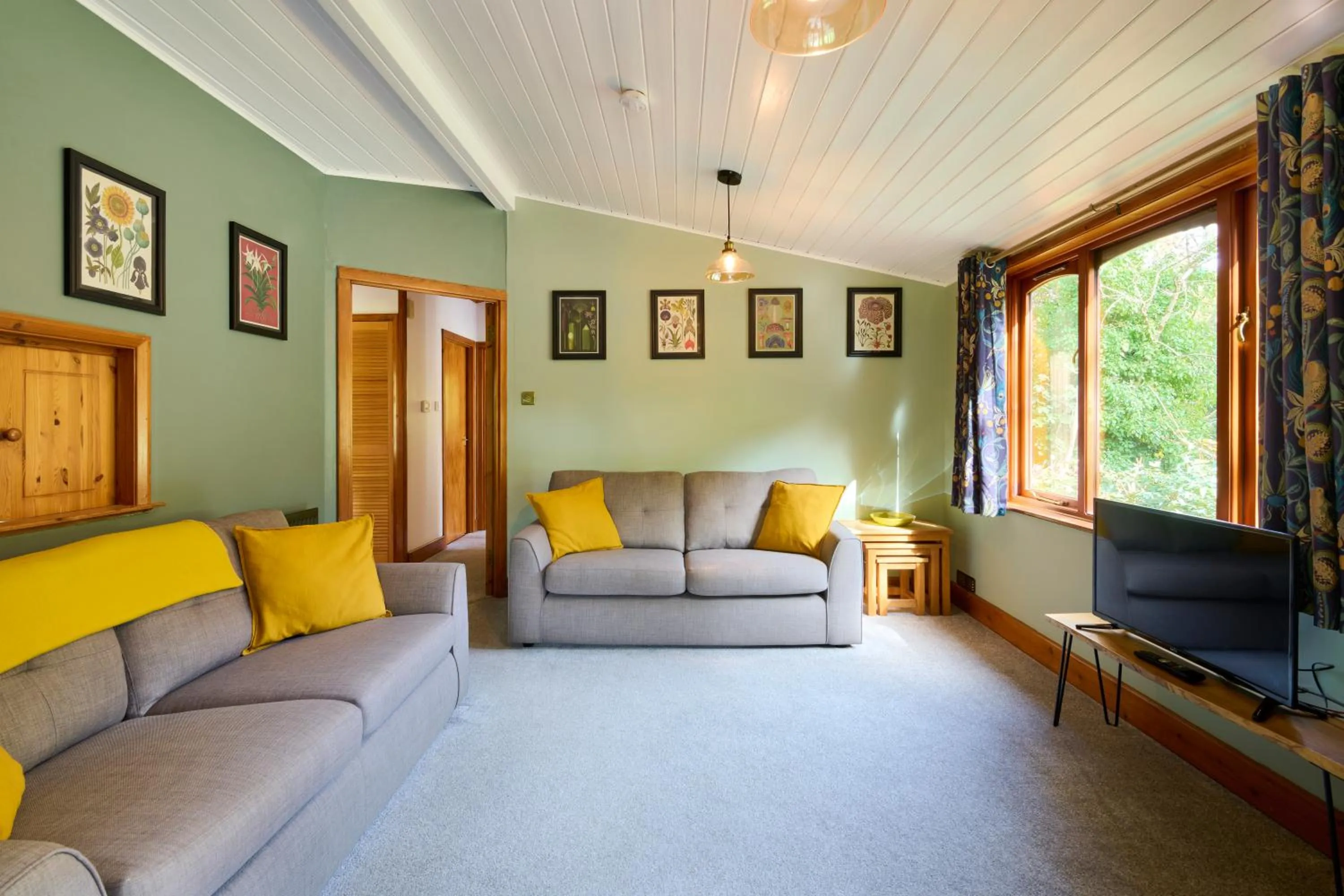 TV and multimedia in Churchwood Valley