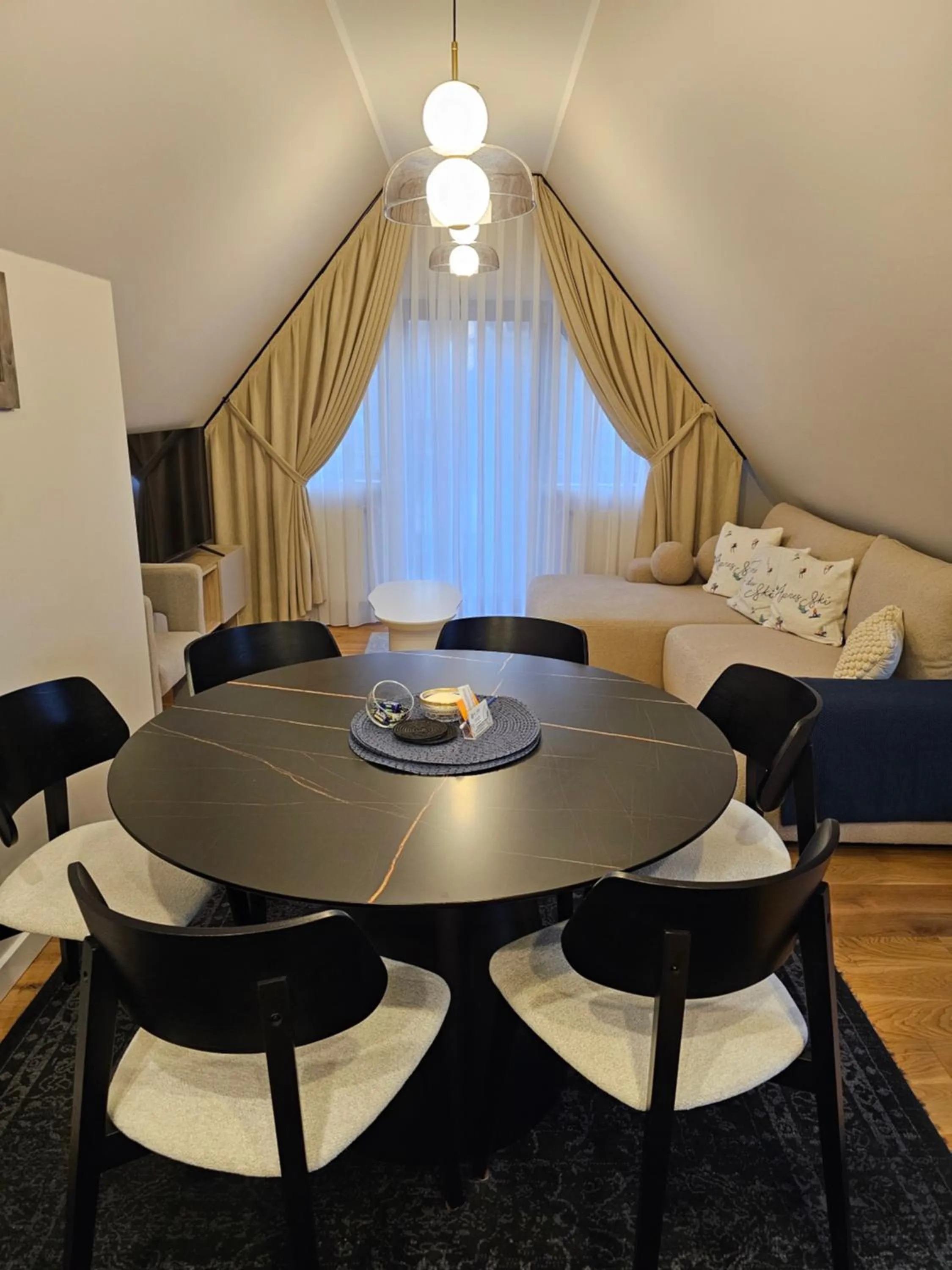 Living room in Altara Apartamenty Centrum - Free Parking