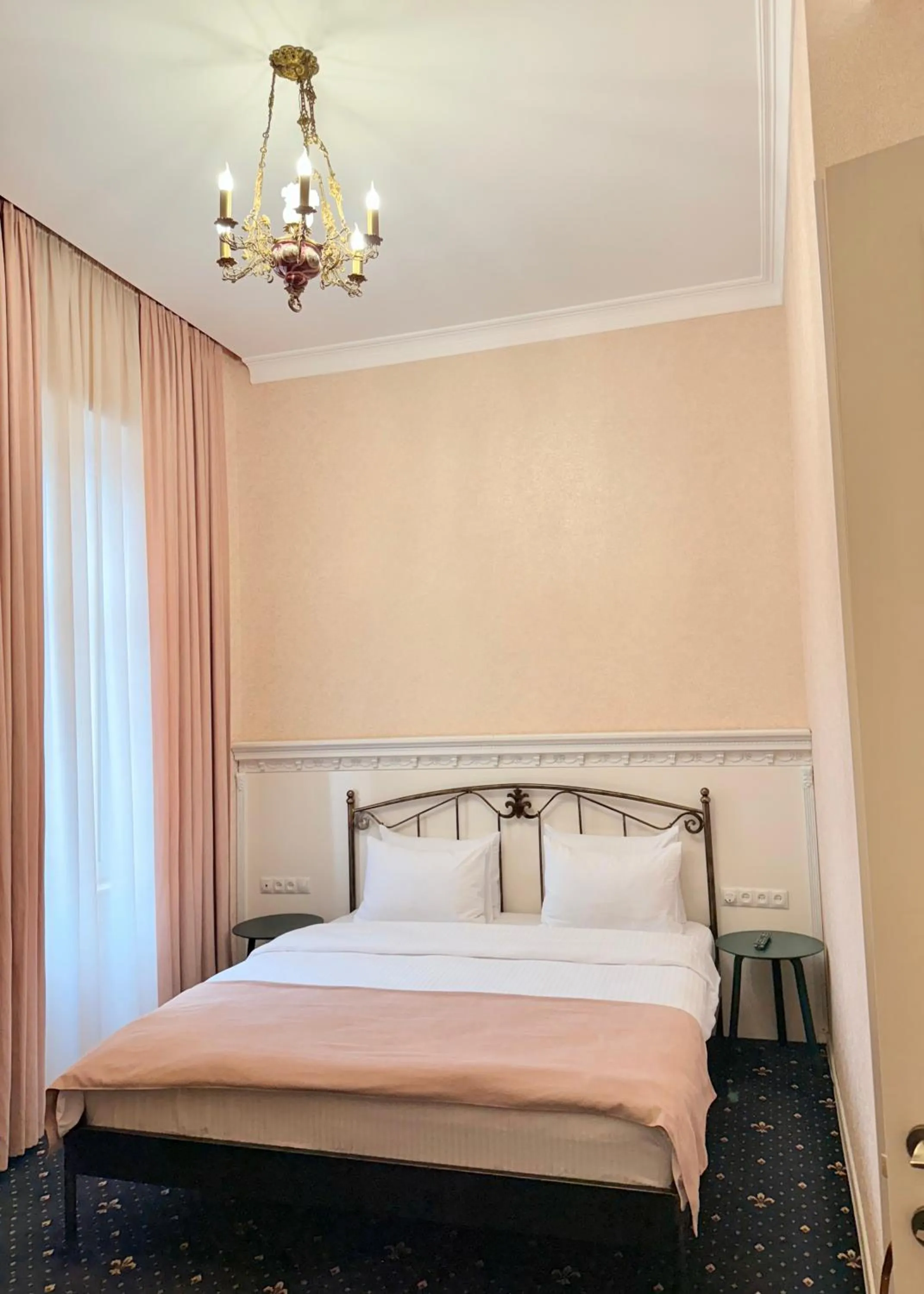 Bed in Arts Hotel by Square