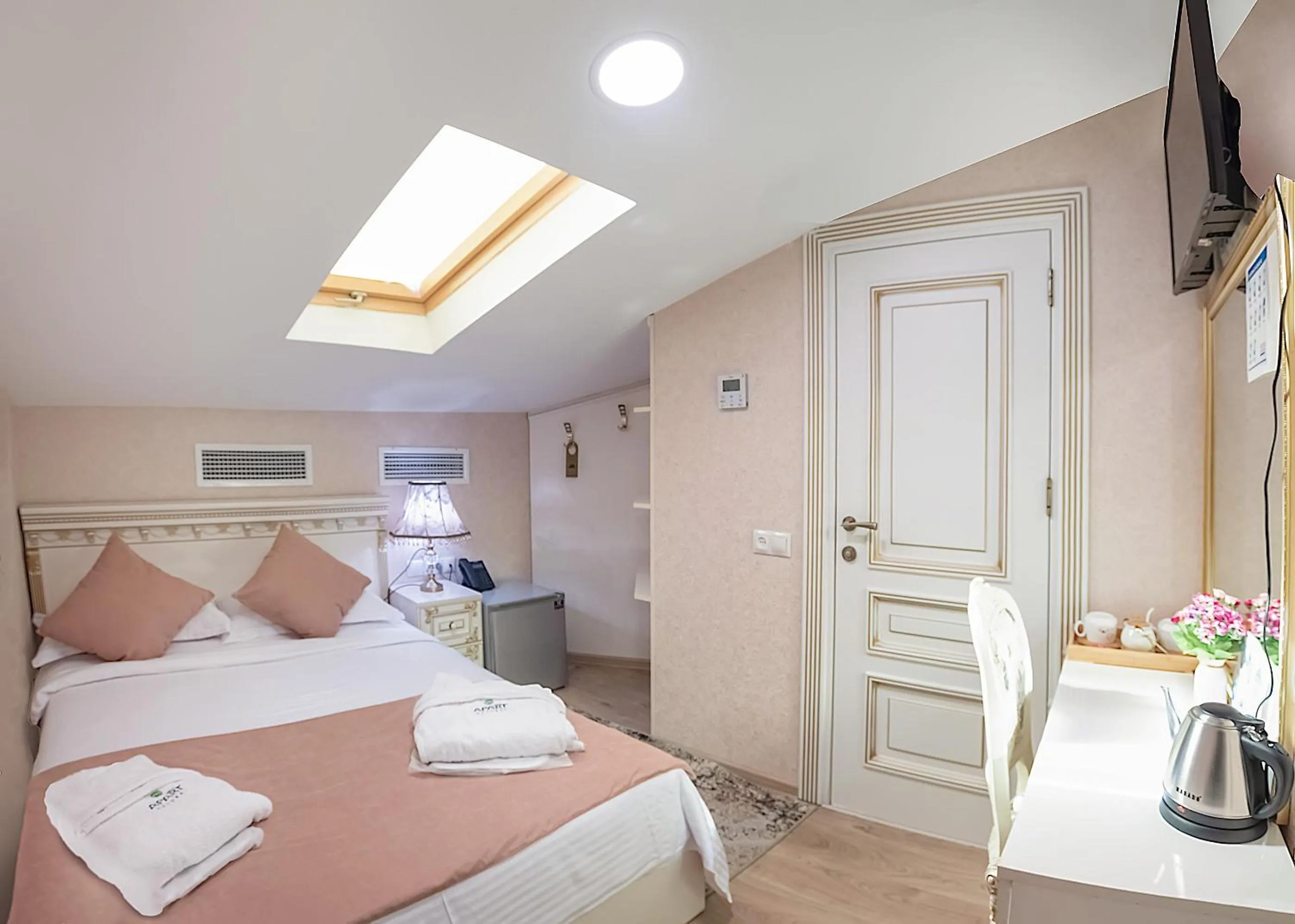 Bed in Vintage Hotel