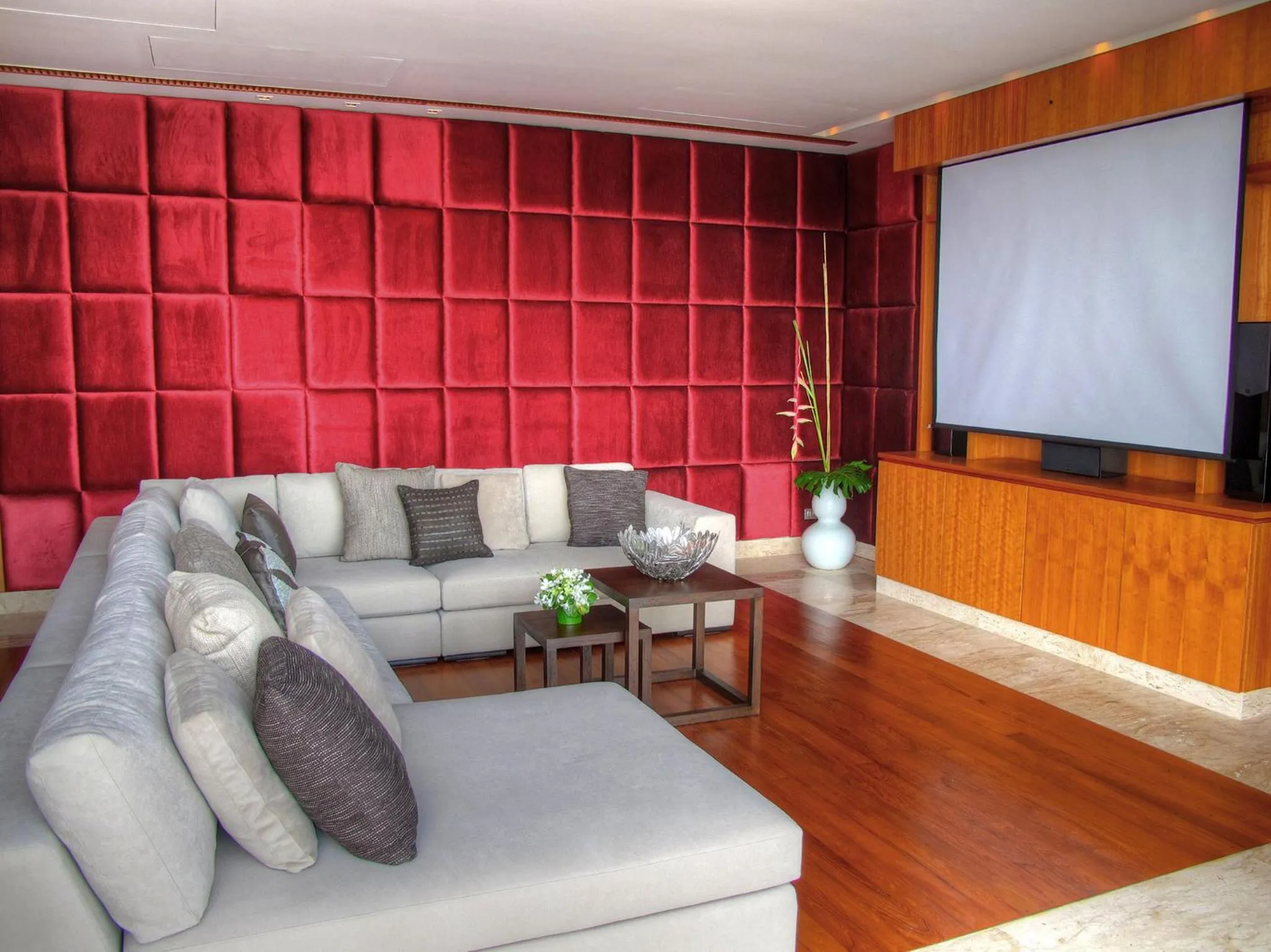 TV and multimedia in Villa Minh