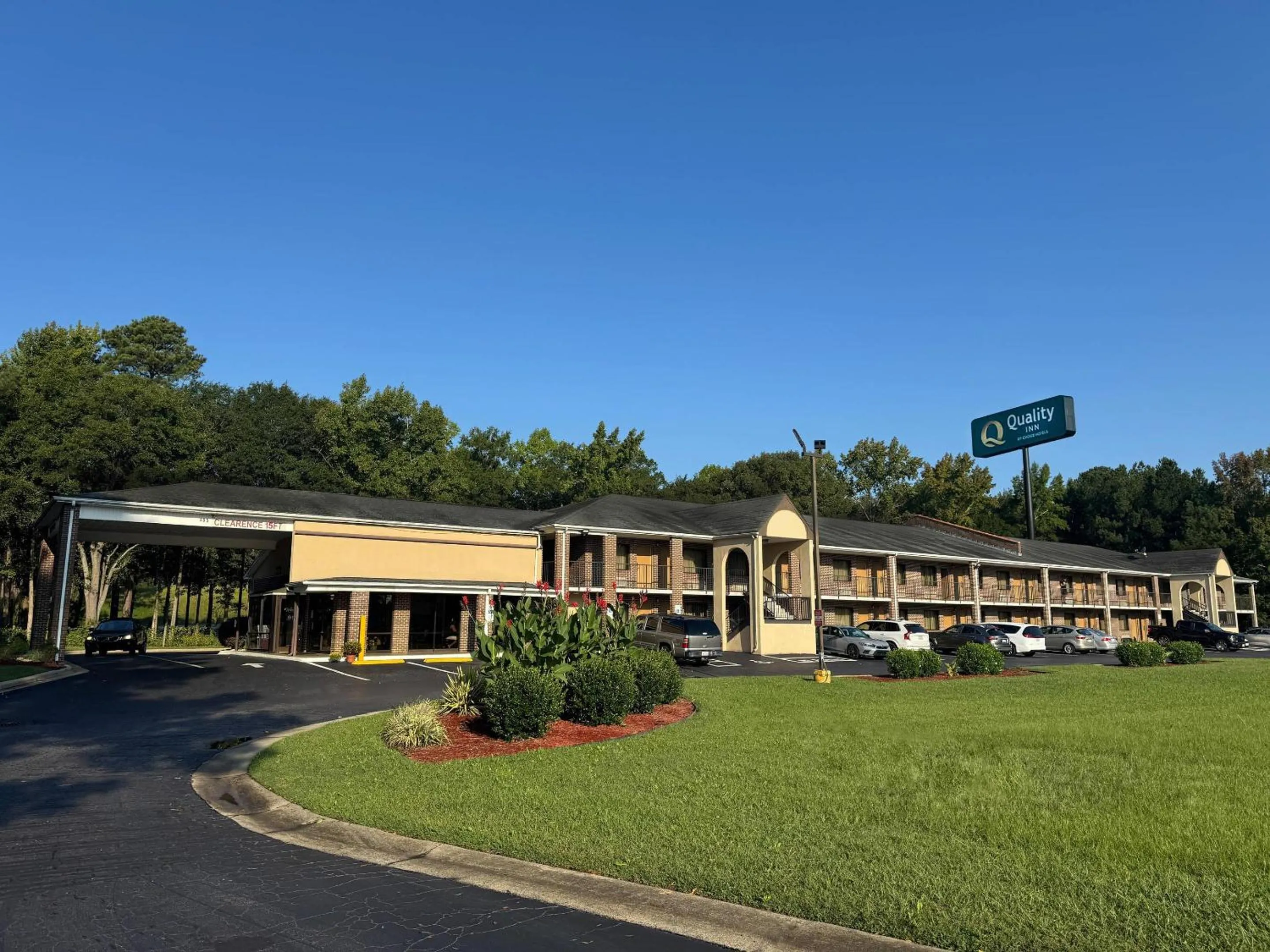 Property building in Quality Inn Kenly I-95