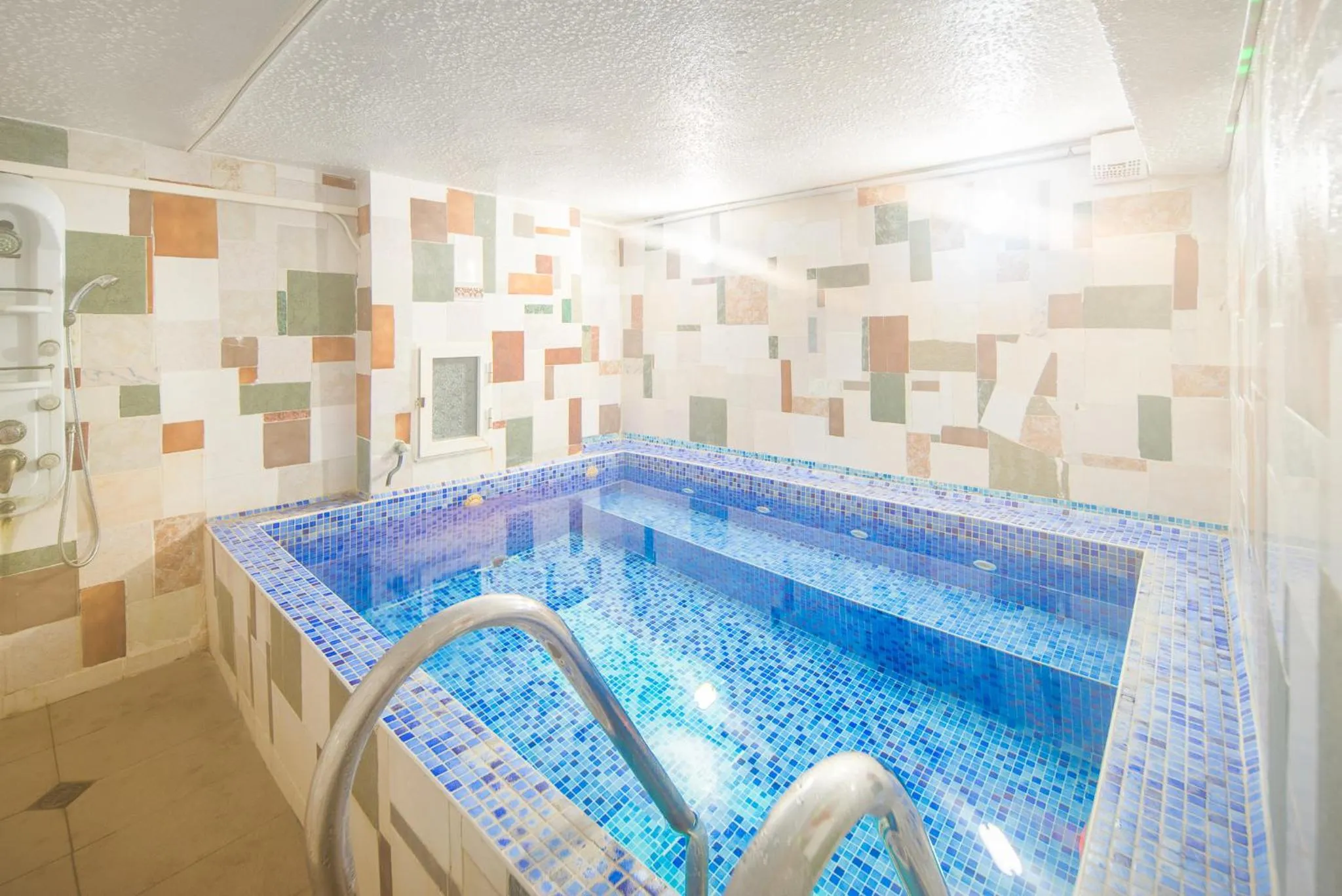 Hot Tub in Dolna Bania Hotel