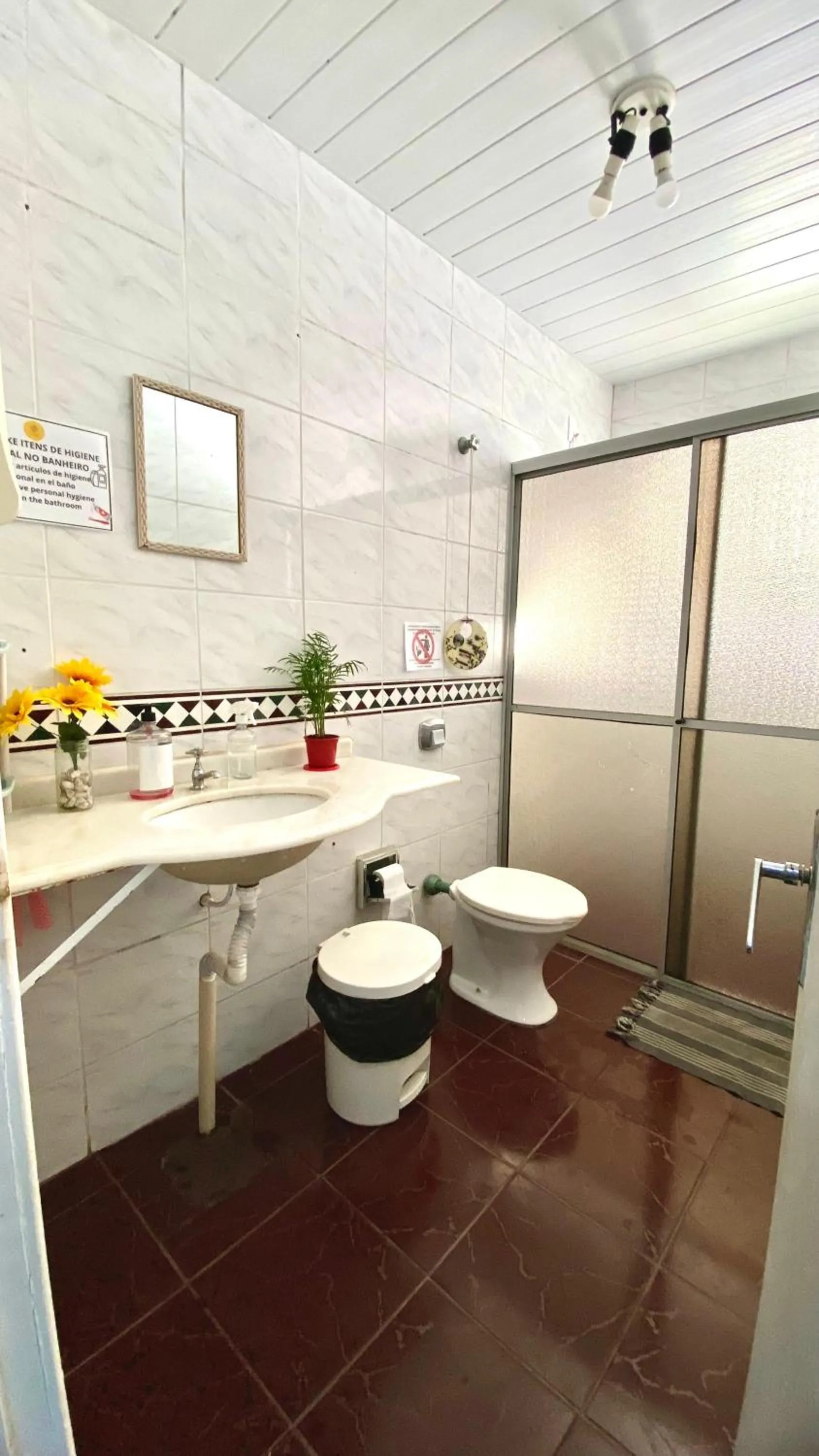 Shower in Pequi hostel