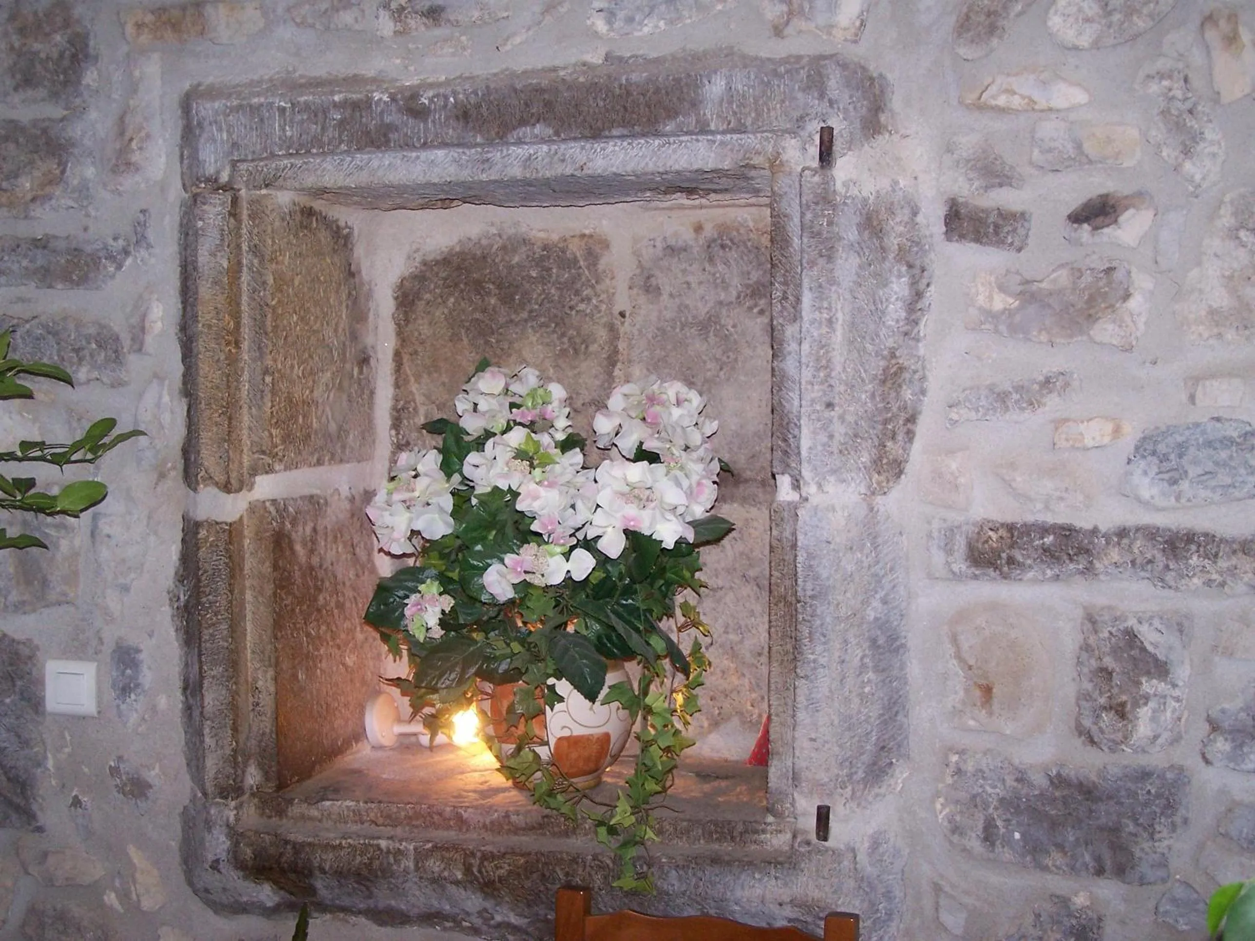 Decorative detail in Chambres d'hôtes les Clapas