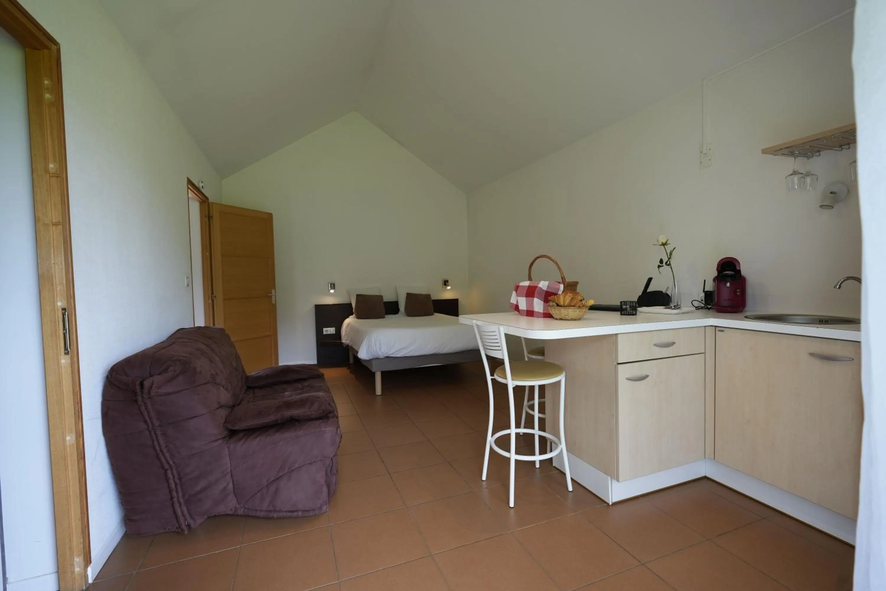 Bedroom in San-Val' Eau