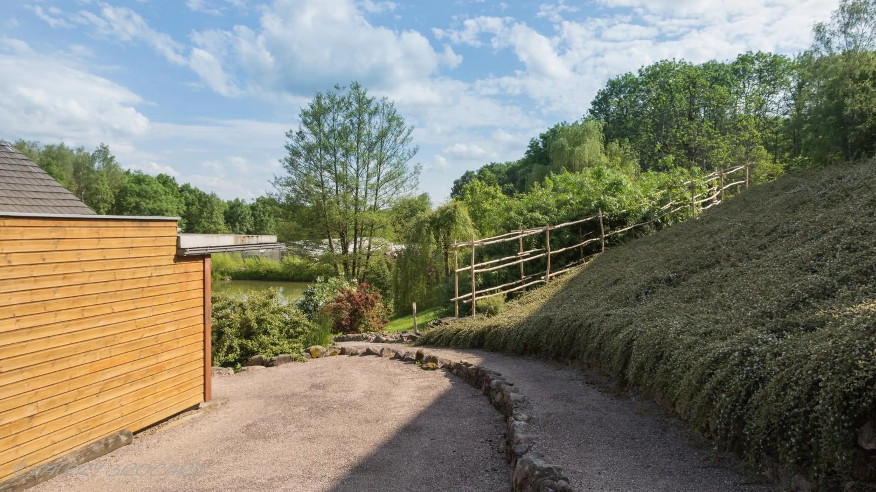 Garden view in San-Val' Eau