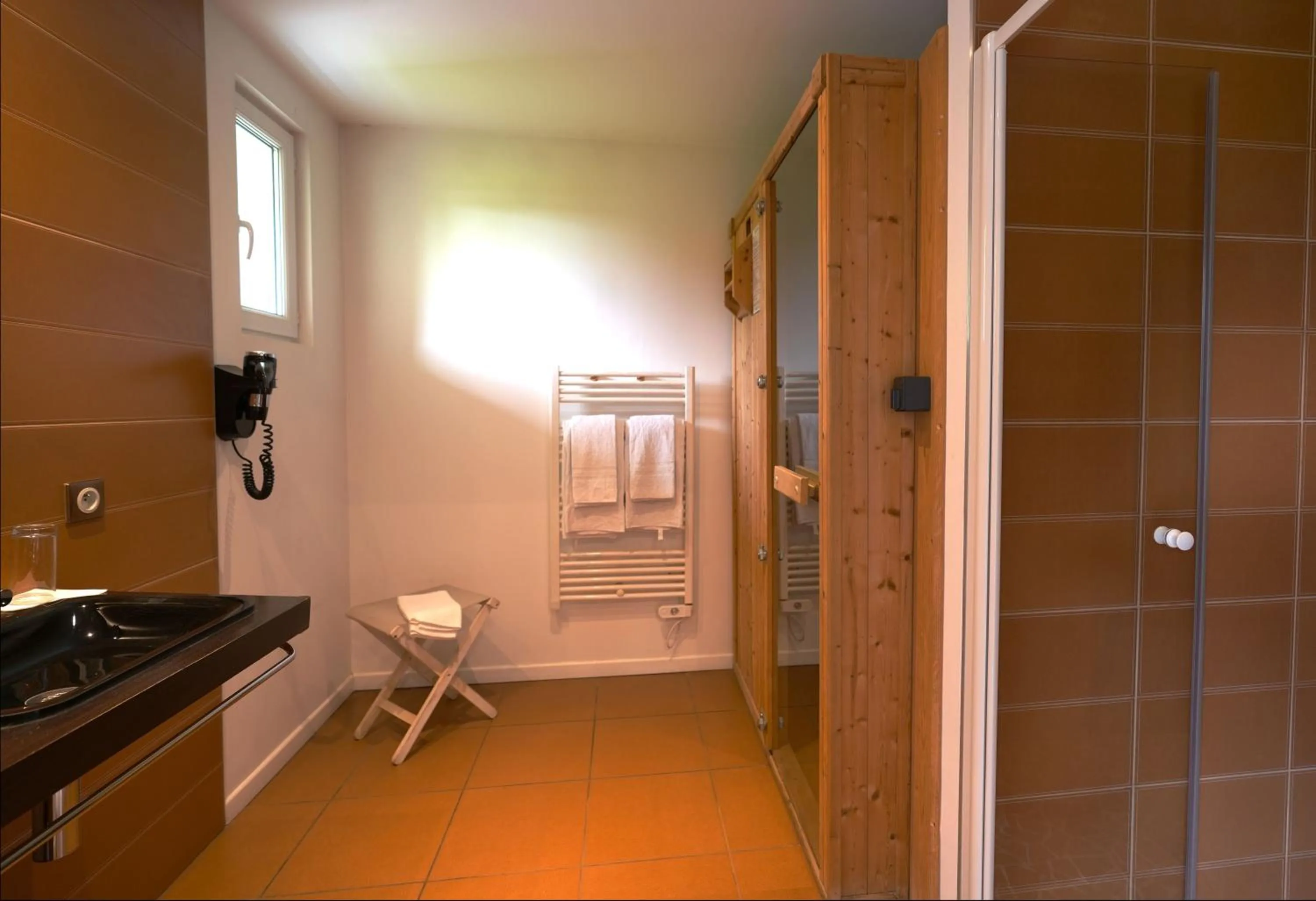 Bathroom in San-Val' Eau