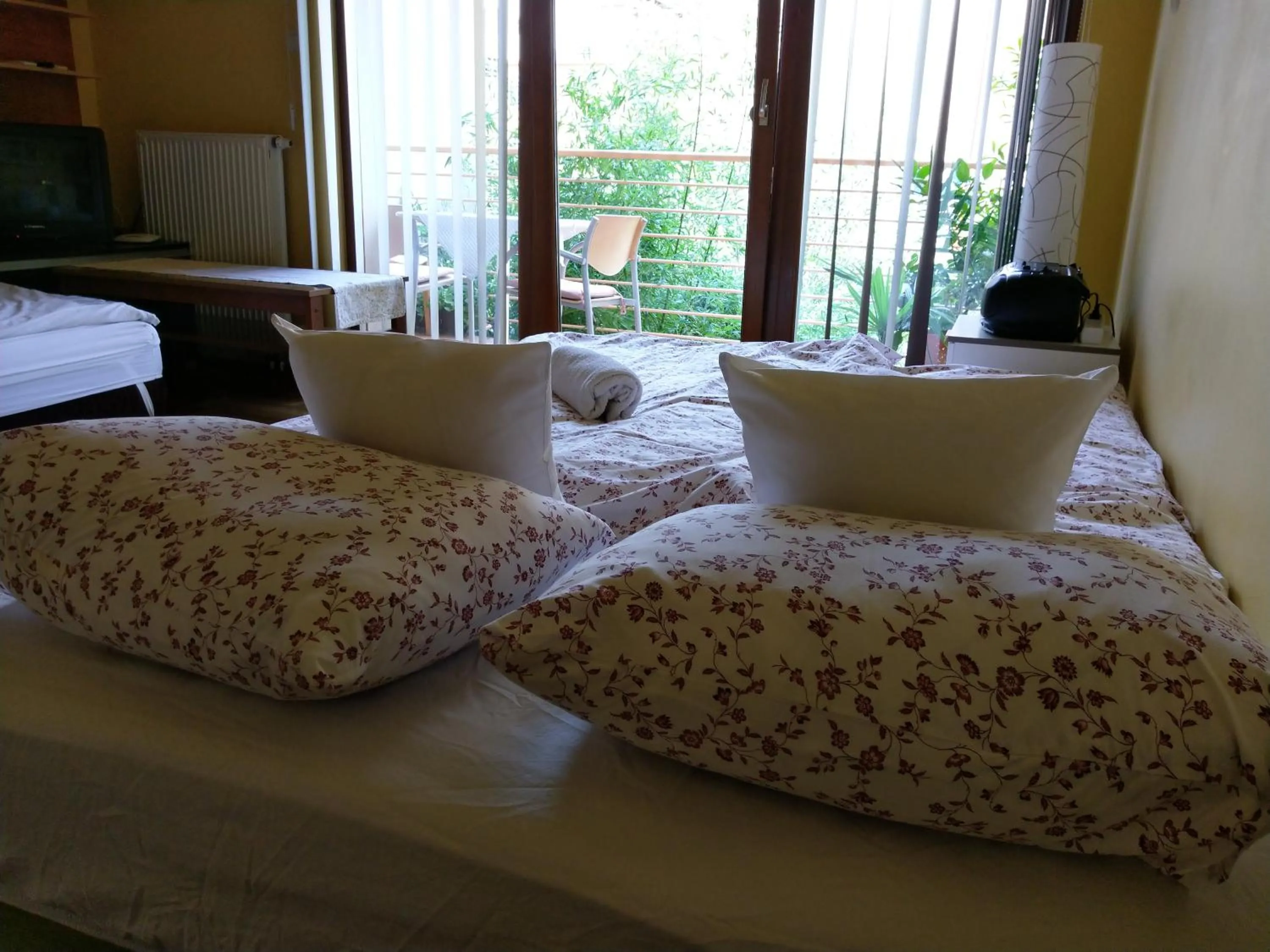 Bedroom, Bed in Mandarin Wellness Apartman