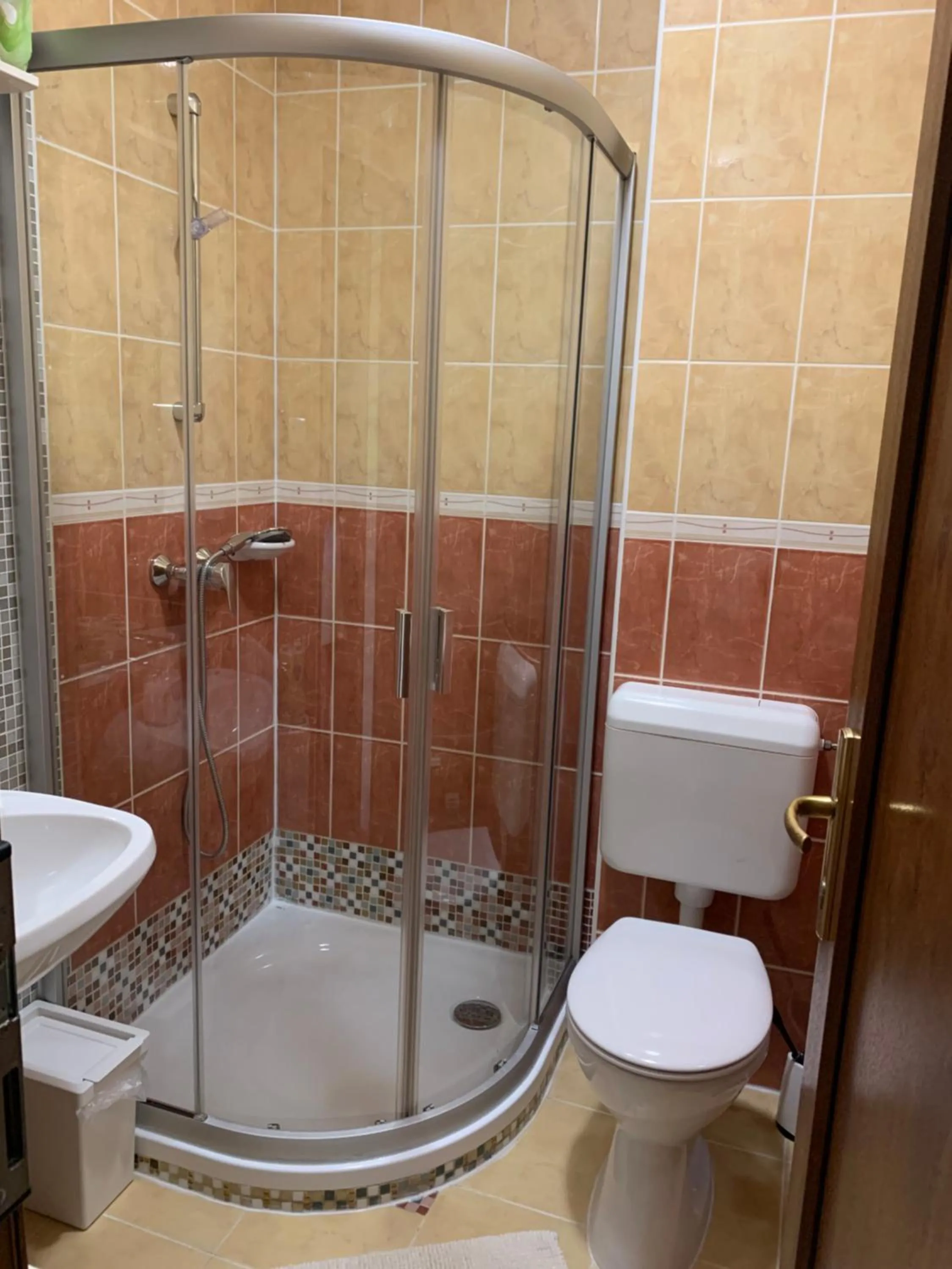 Bathroom in Mandarin Wellness Apartman