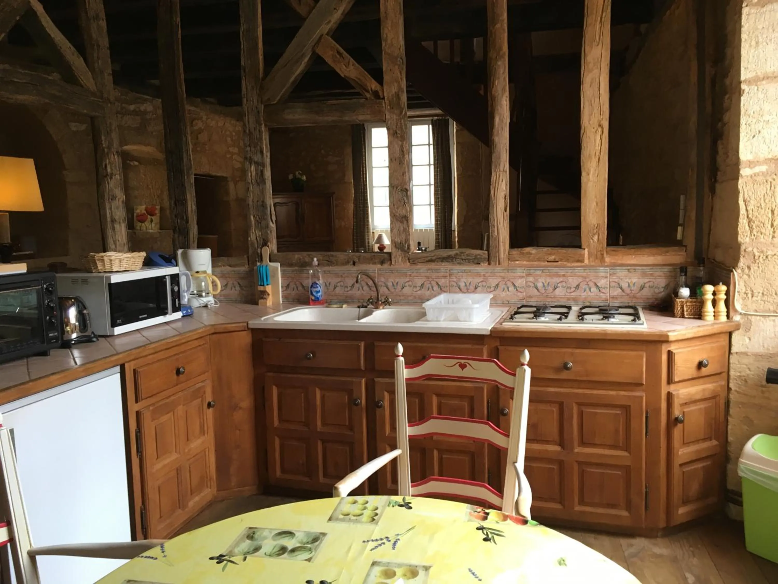 Kitchen or kitchenette in La Roseraie Hôtel Restaurant