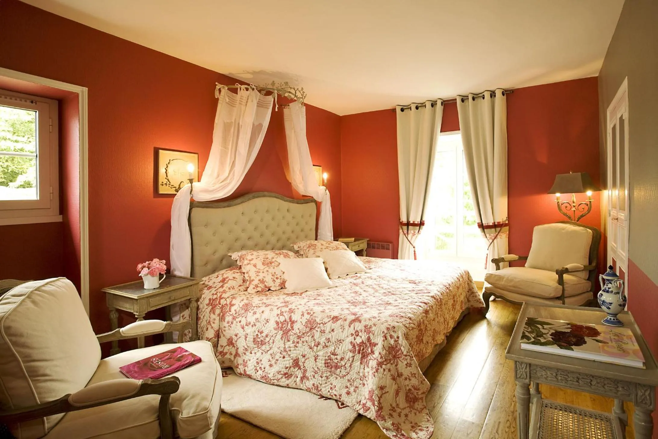 Photo of the whole room, Bed in La Roseraie Hôtel Restaurant