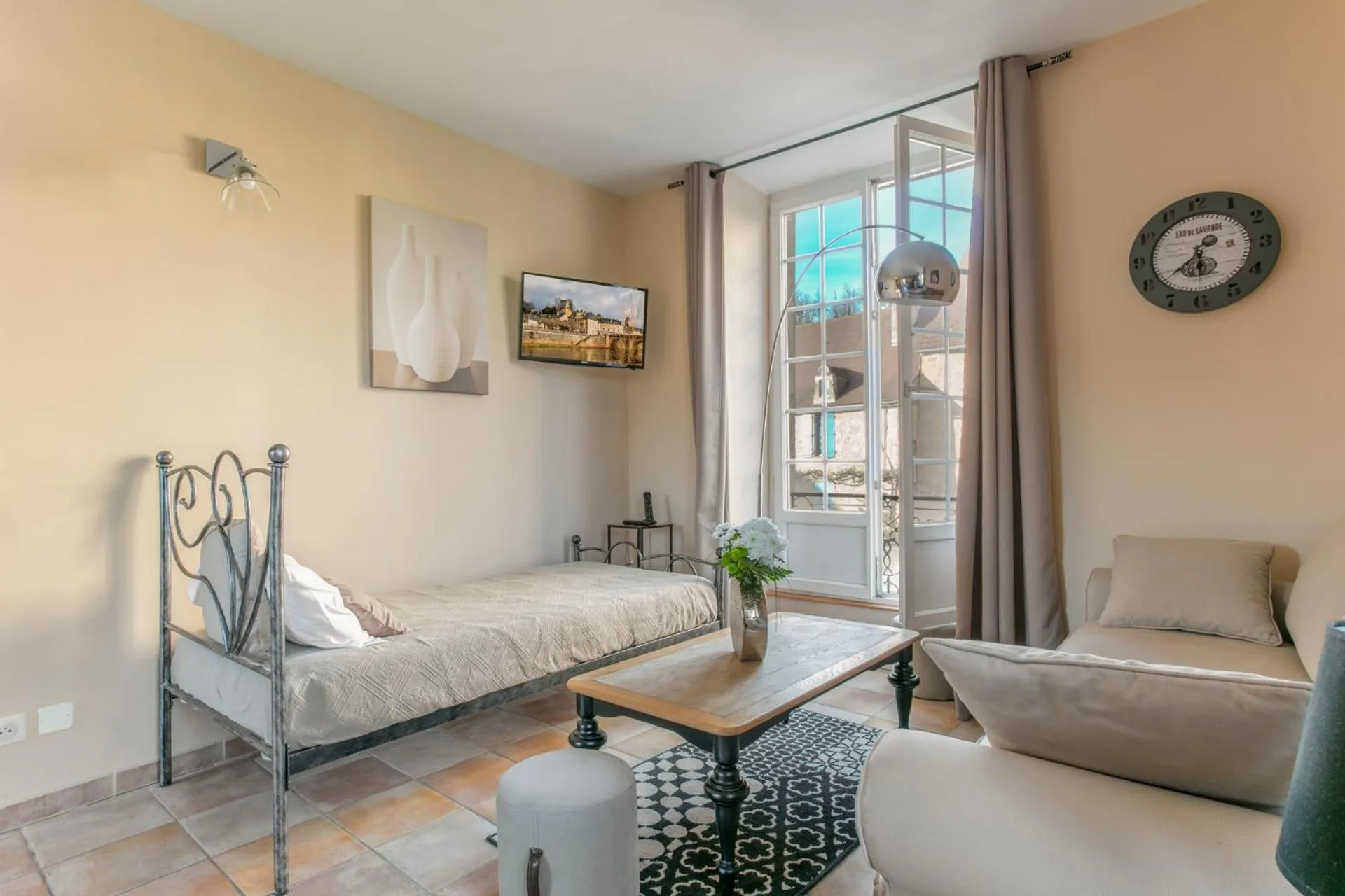 Living room in La Roseraie Hôtel Restaurant