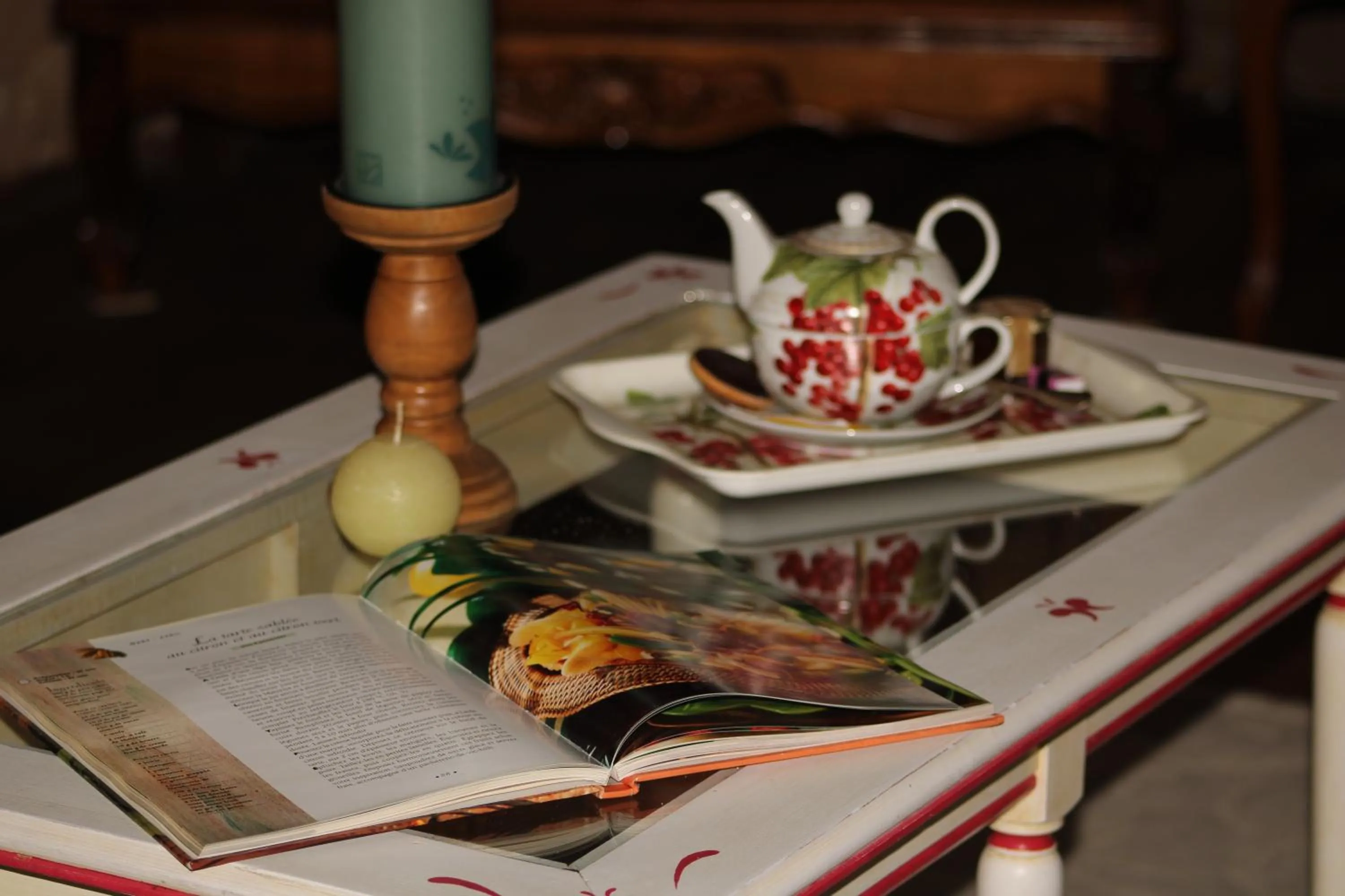 Seating area in La Roseraie Hôtel Restaurant