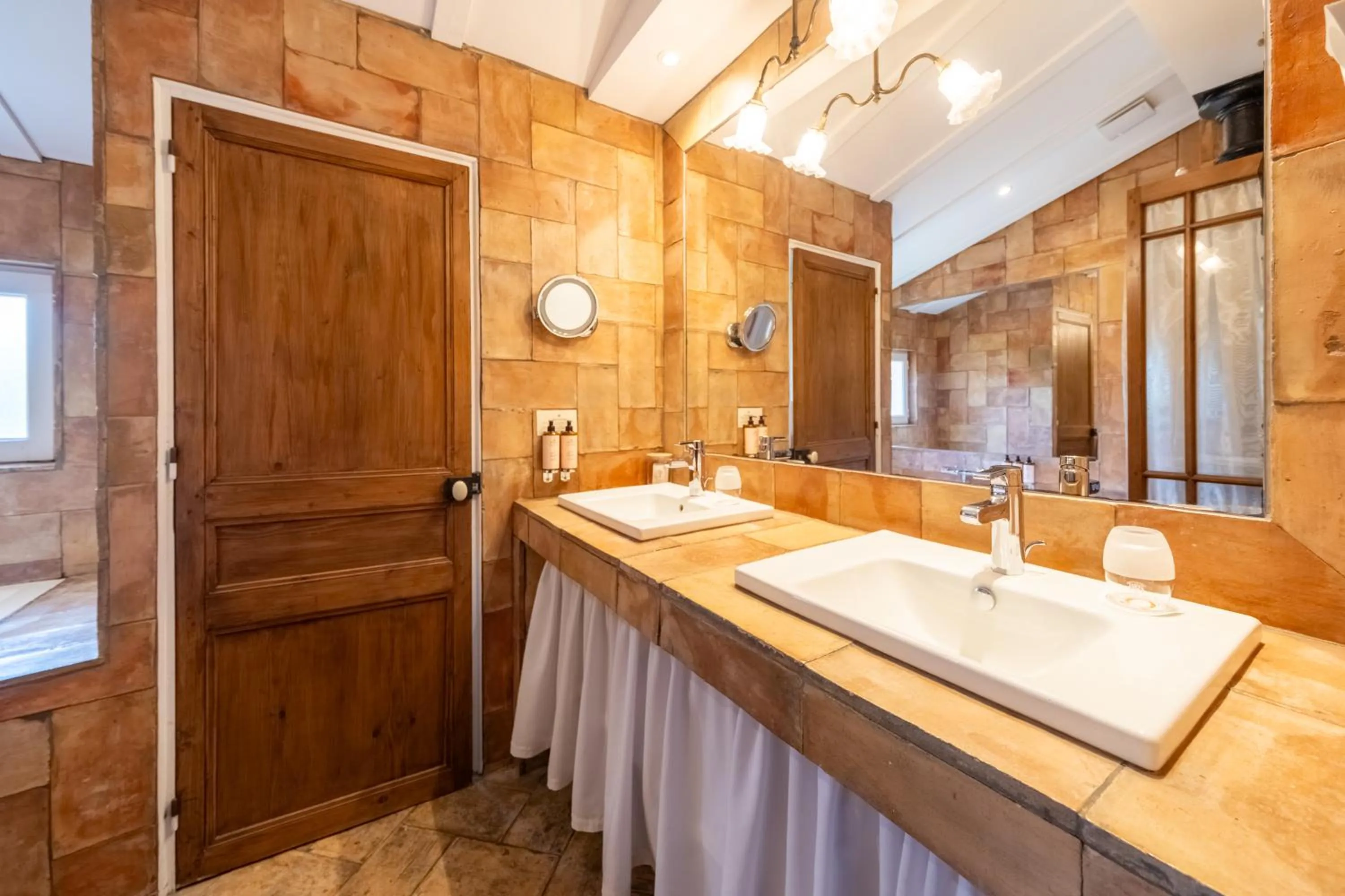 Property building in Le Clair de la Plume - Teritoria