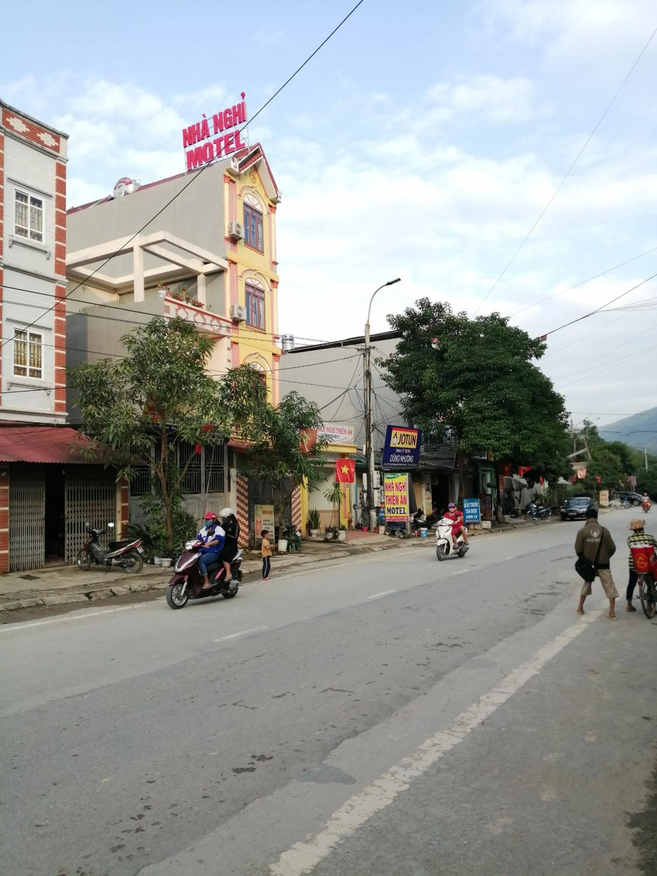 Property building in Hotel Thien An