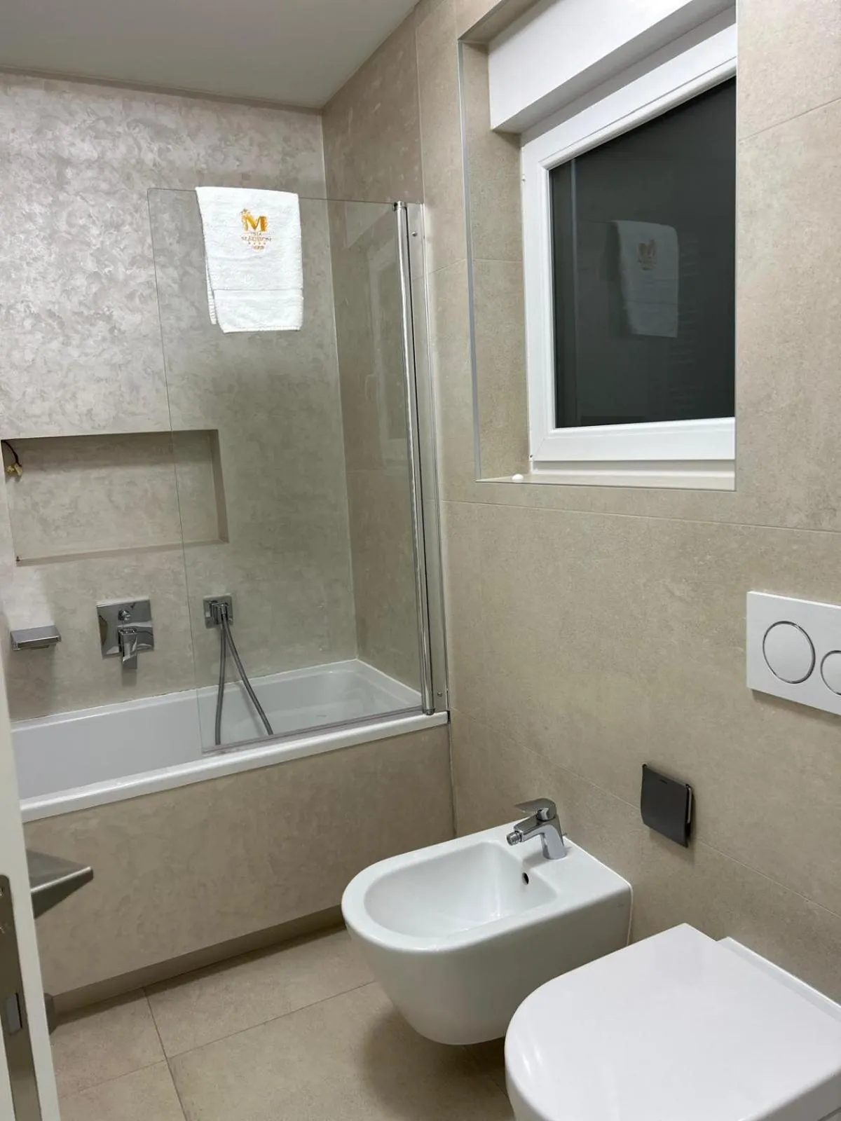 Bathroom in Villa Madison