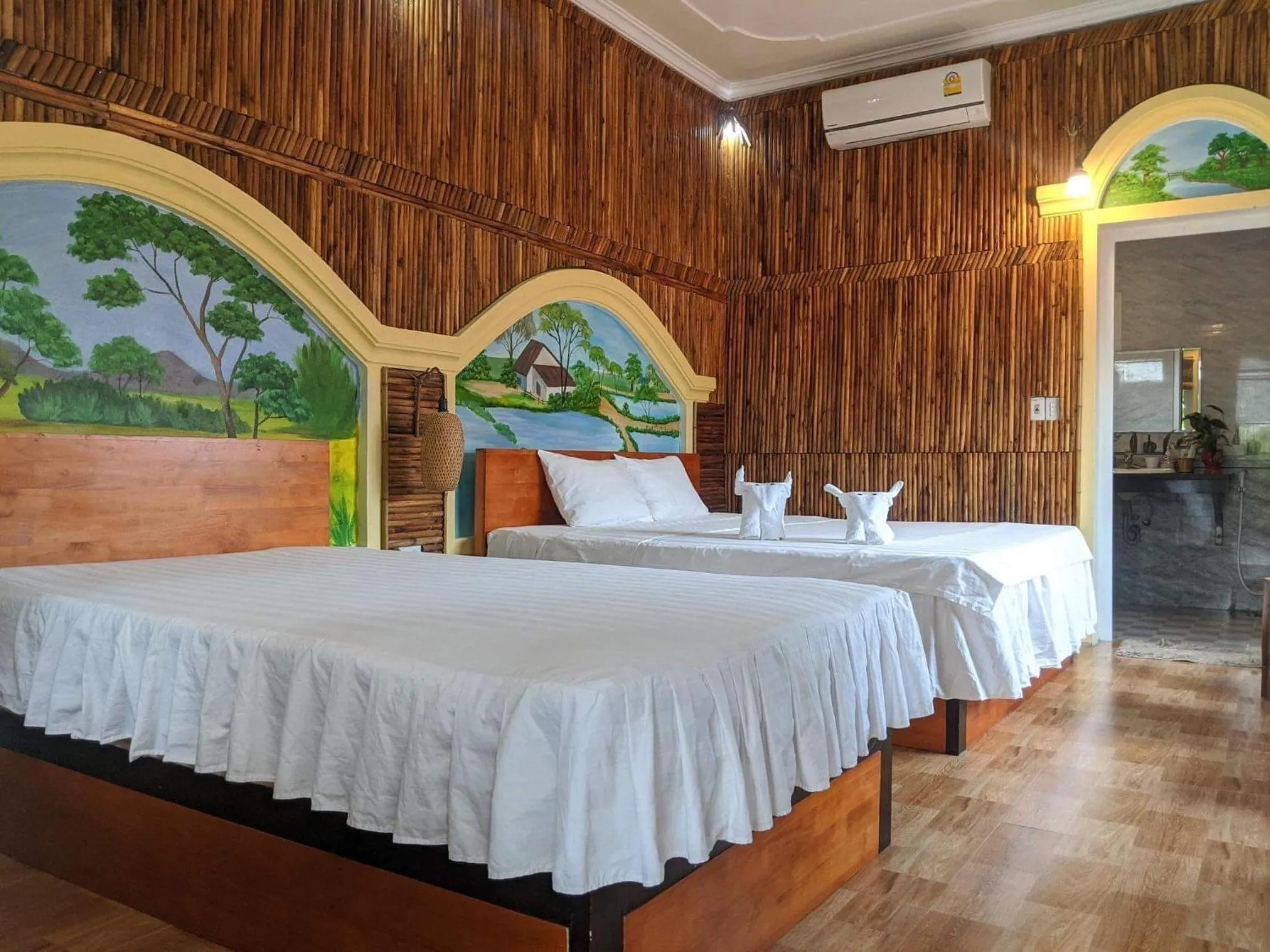 Bed in Ninh Binh Greenland Homestay