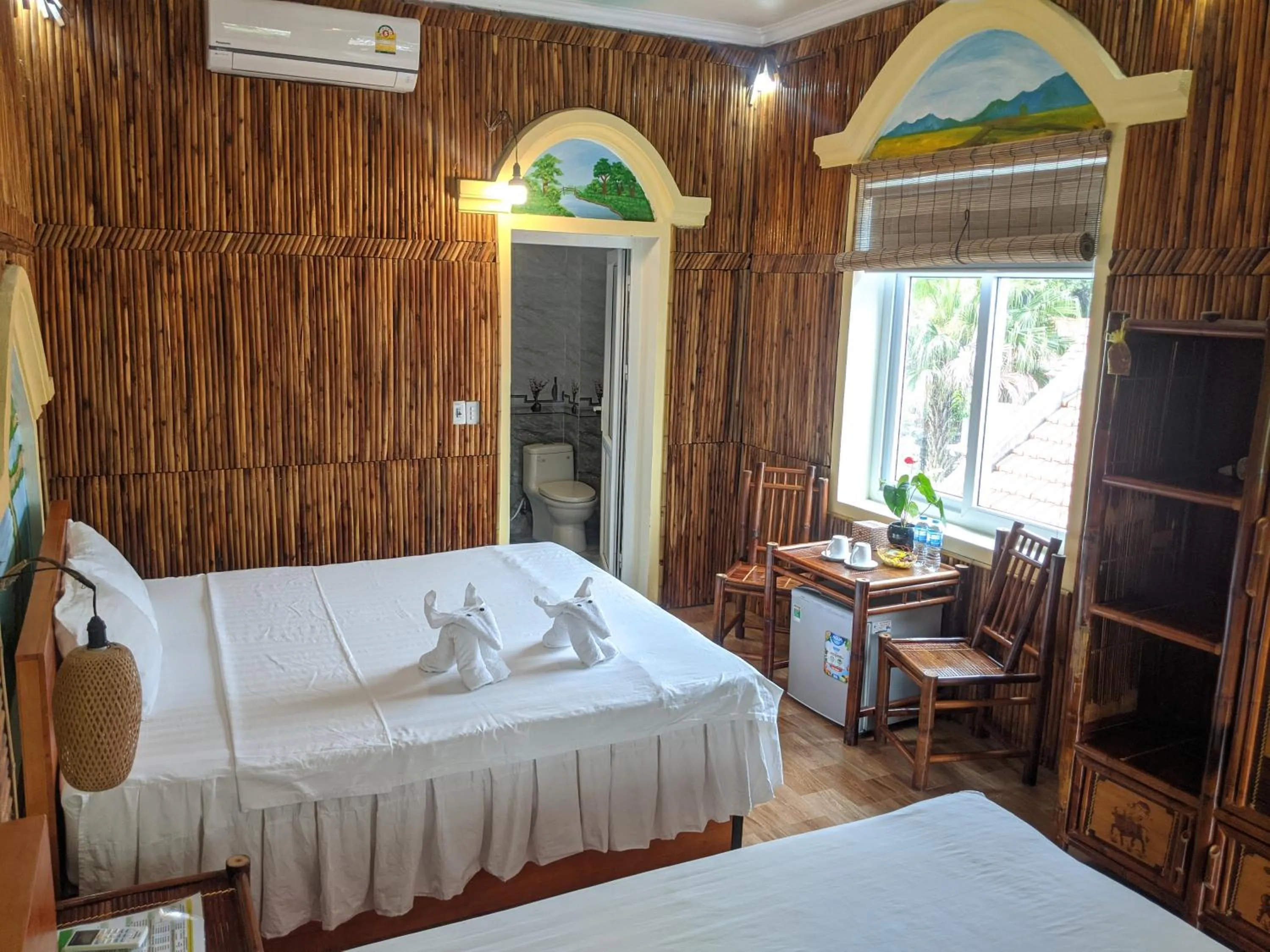 Photo of the whole room, Bed in Ninh Binh Greenland Homestay