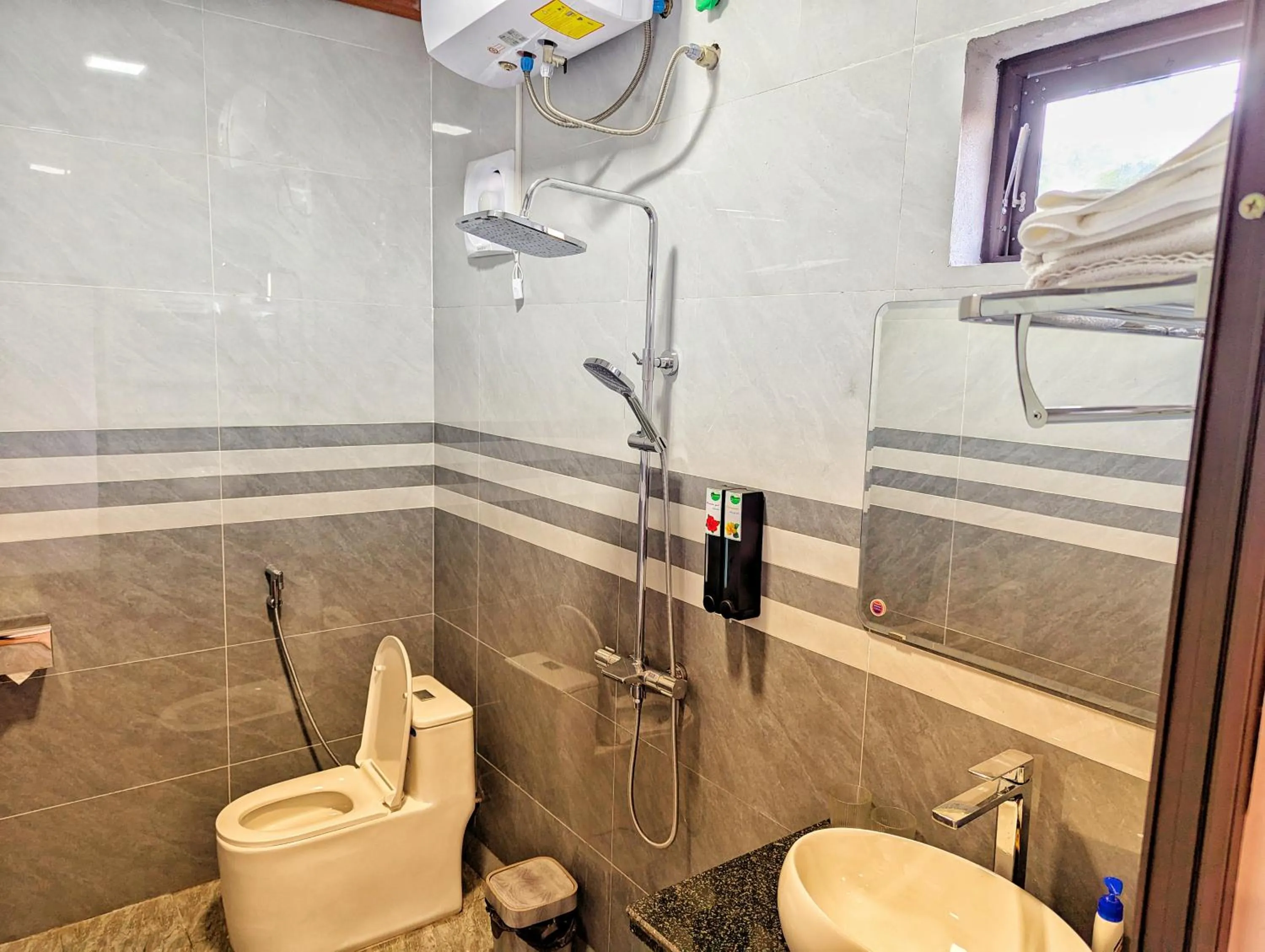 Shower in Ninh Binh Greenland Homestay