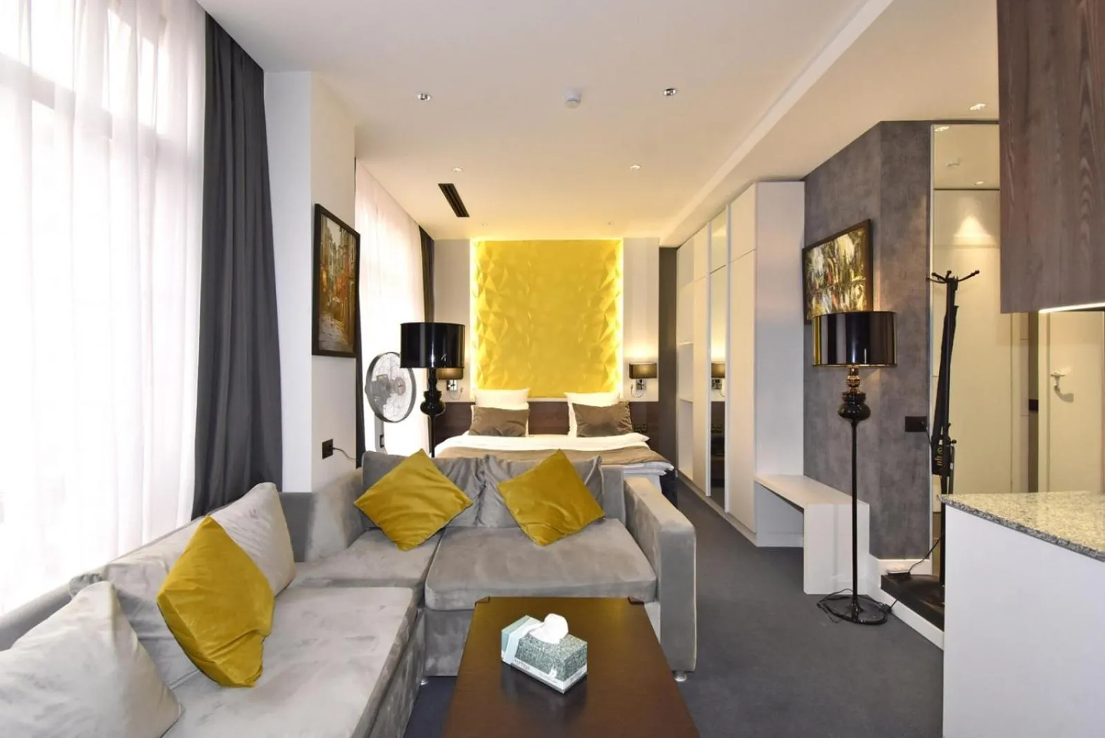Photo of the whole room in Avenue ApartHotel