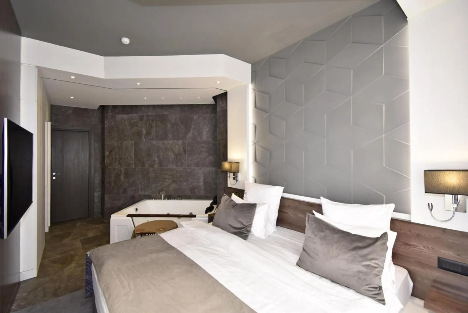Bed in Avenue ApartHotel
