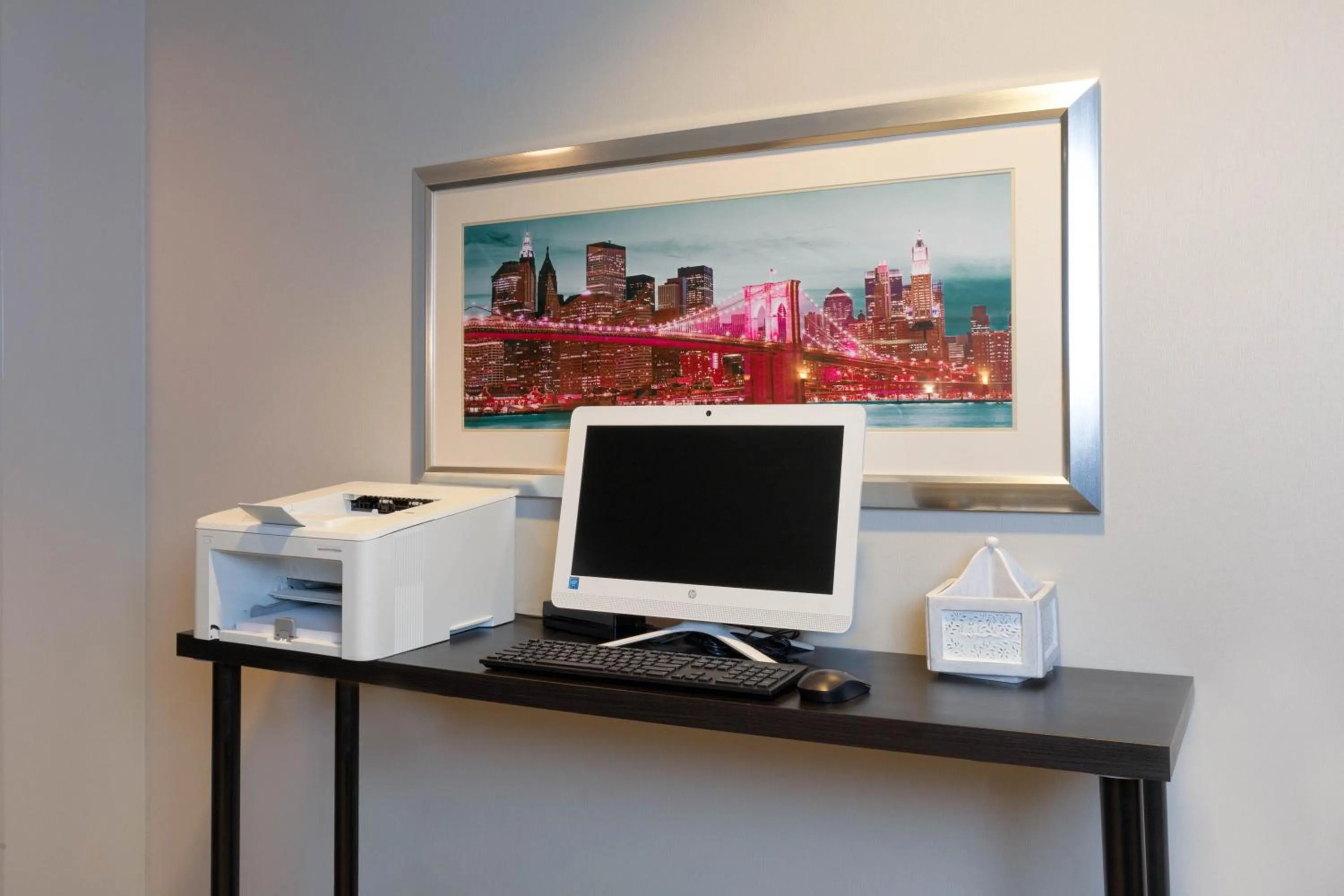 Business facilities in La Quinta by Wyndham Secaucus Meadowlands