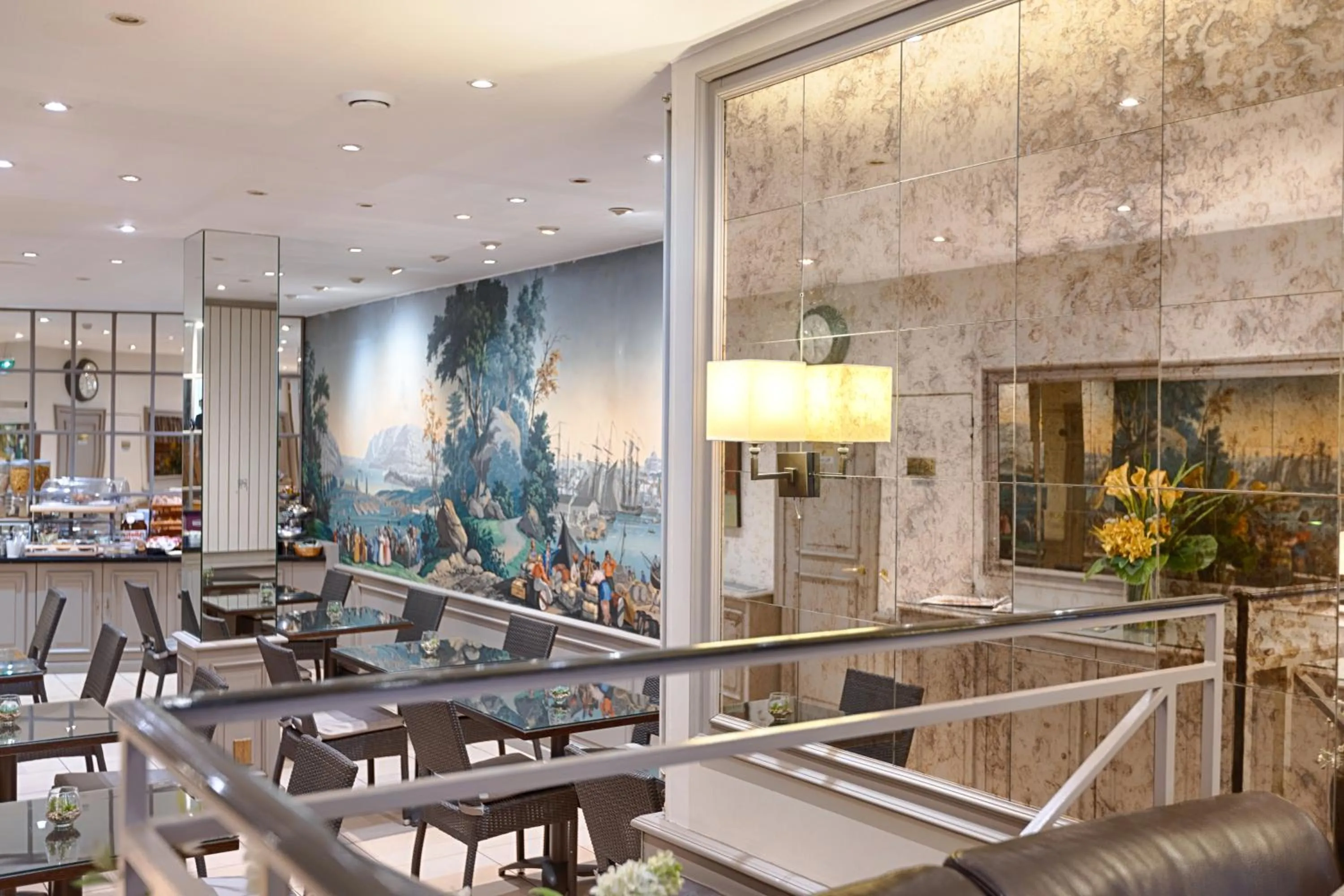 Breakfast in Hôtel Le Beaugency