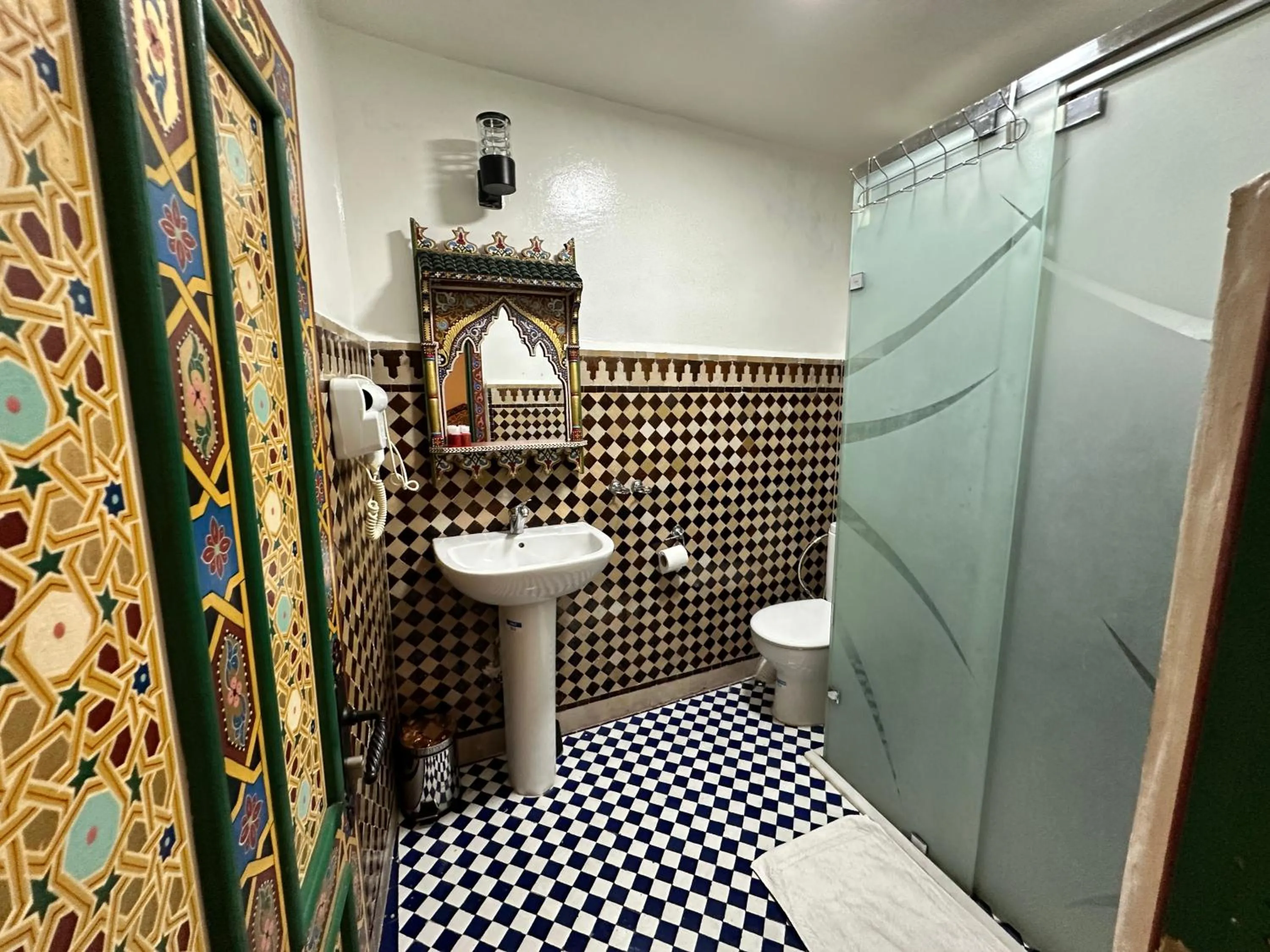 Shower in Riad Shama Fes