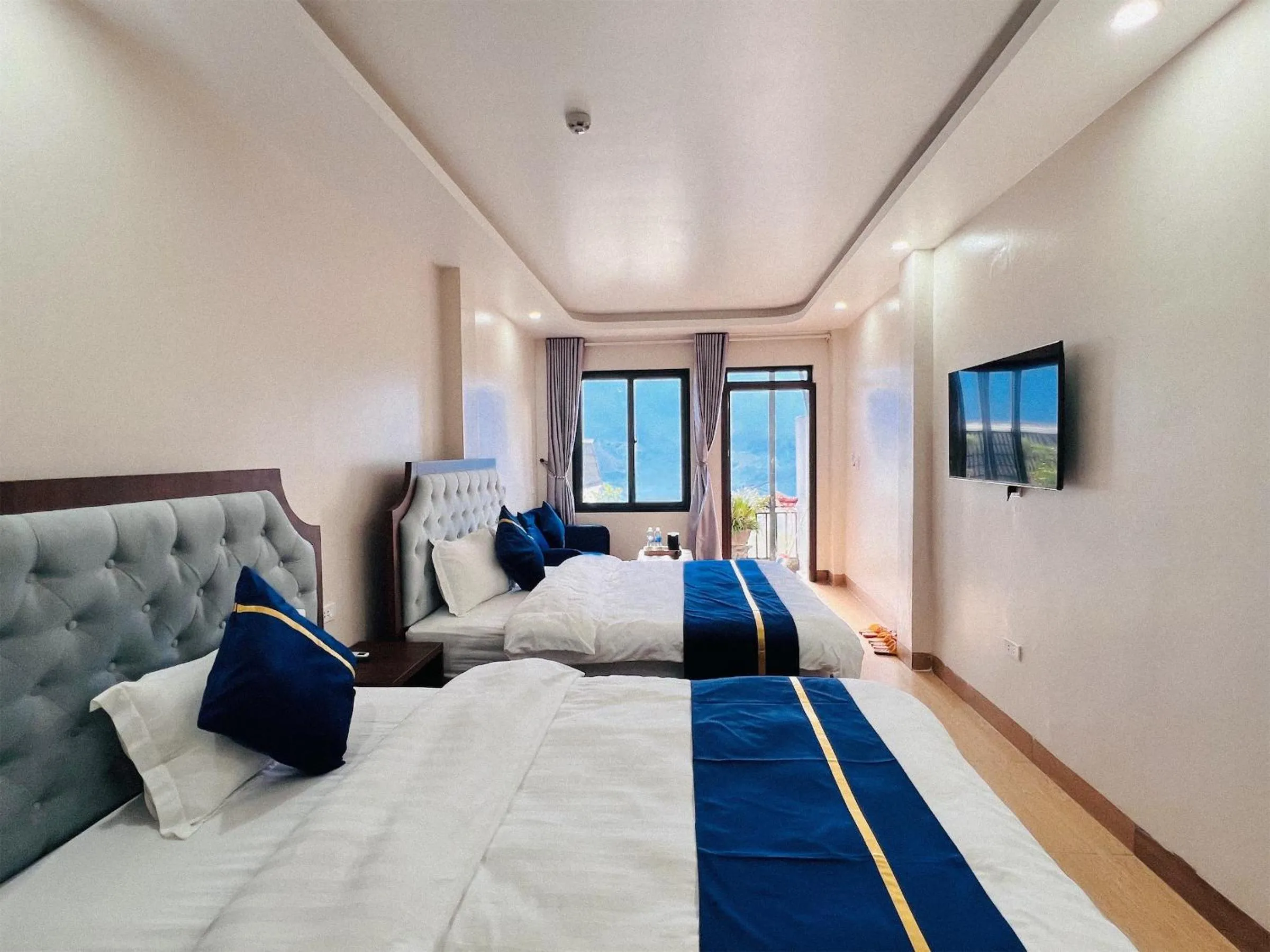 Bed in Muong Hoa View Hotel