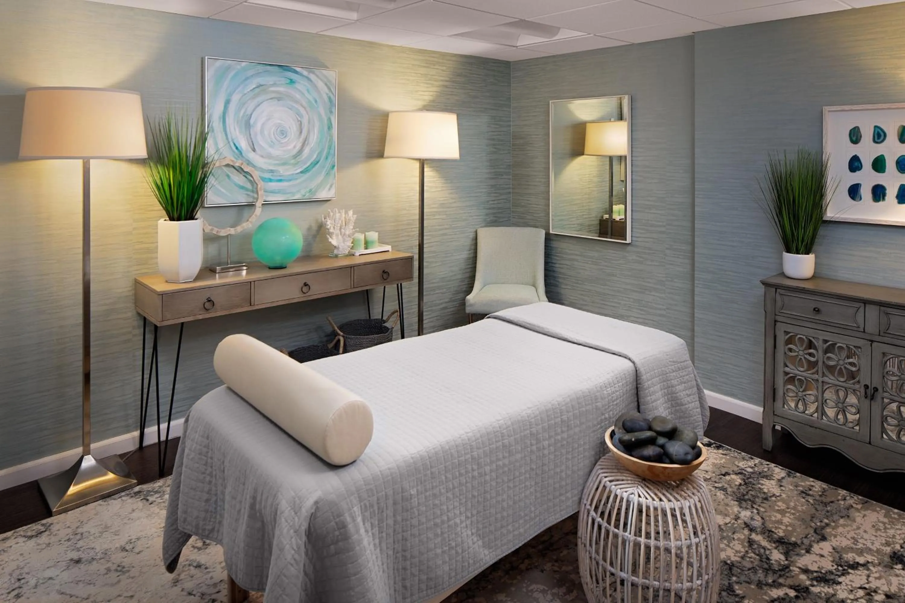 Spa and wellness centre/facilities, Bed in The Westin Governor Morris, Morristown