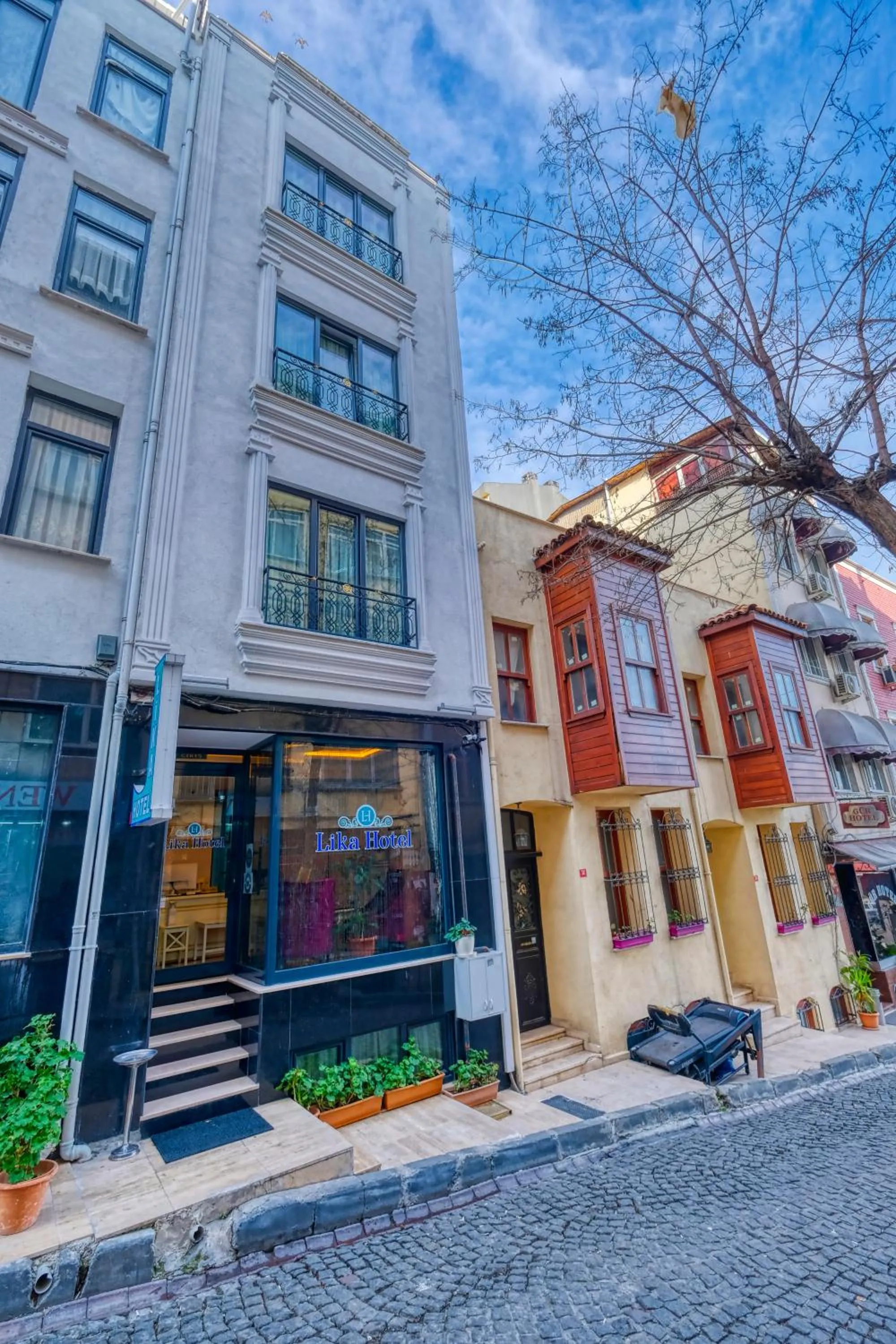 Property building in Lika Hotel