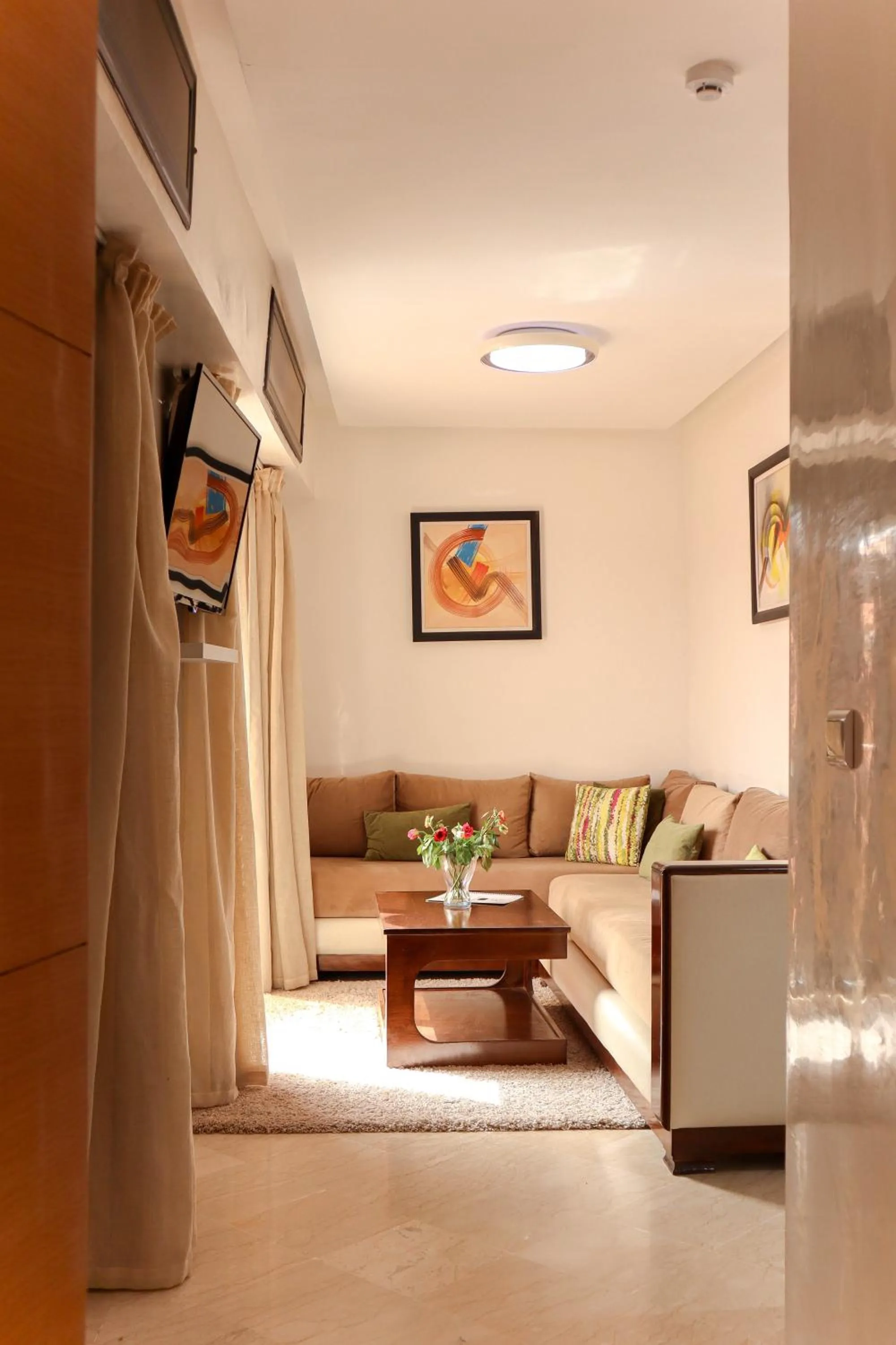 TV and multimedia in Appart-hotel Marrakech Inn