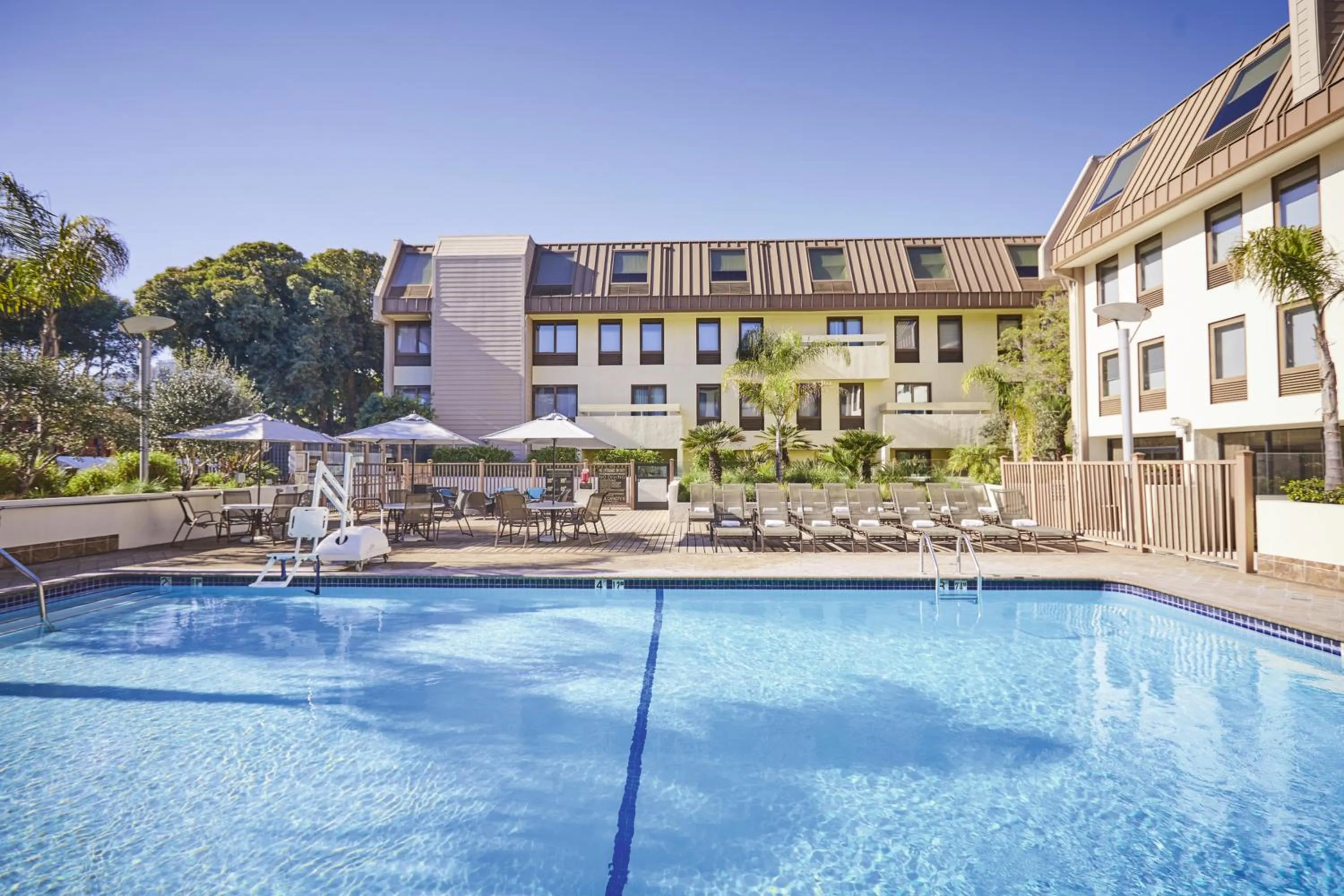 Property building in Riu Plaza Fisherman's Wharf