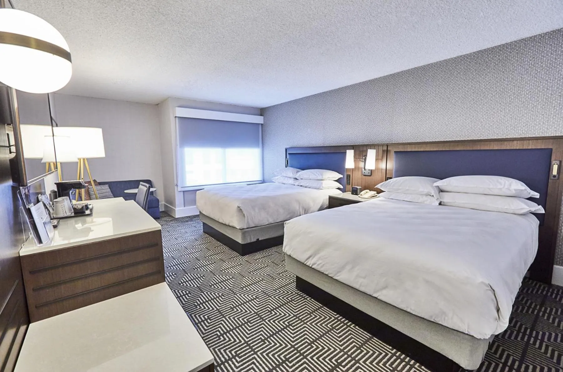 Photo of the whole room, Bed in Riu Plaza Fisherman's Wharf