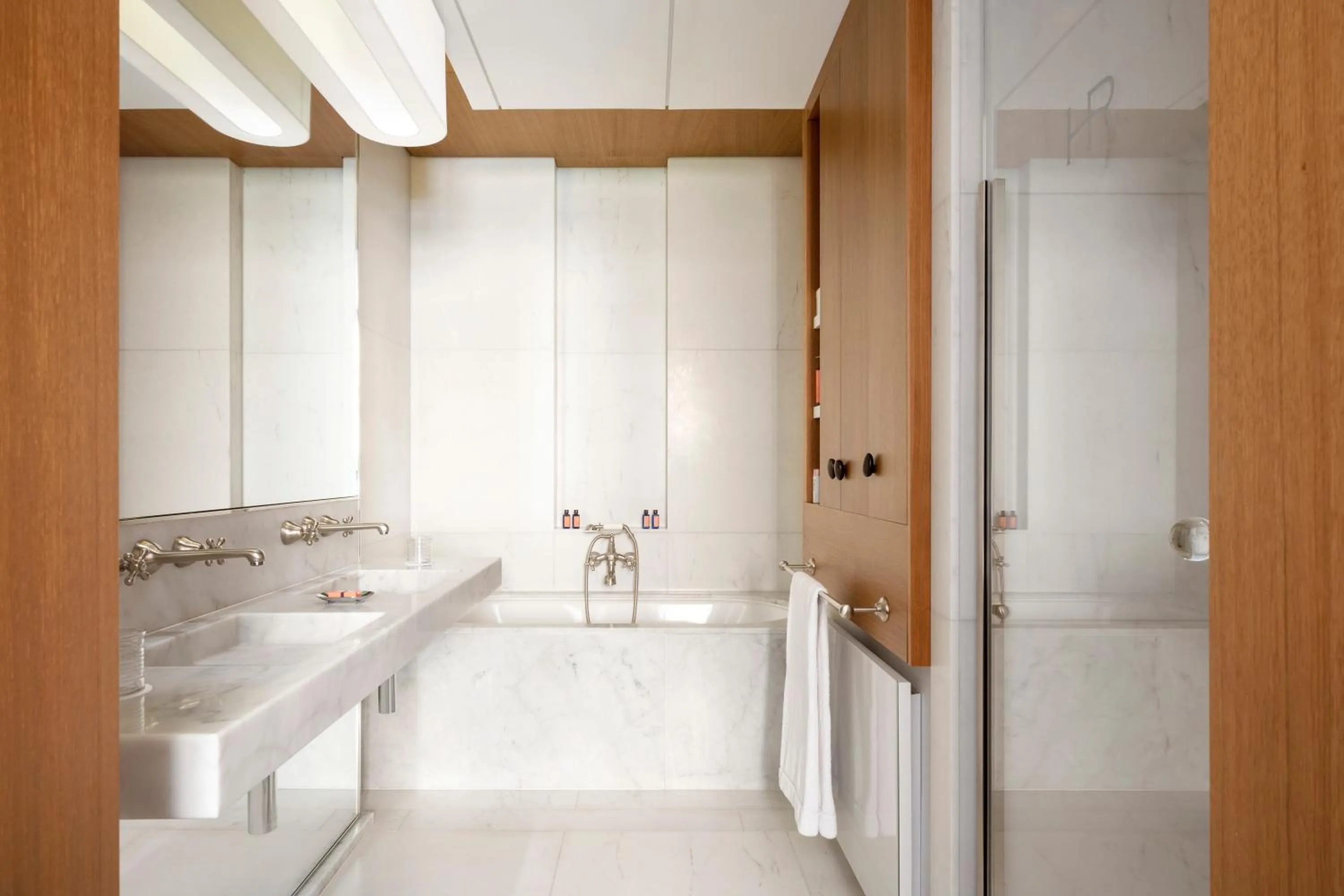 Bathroom in Hôtel Royal