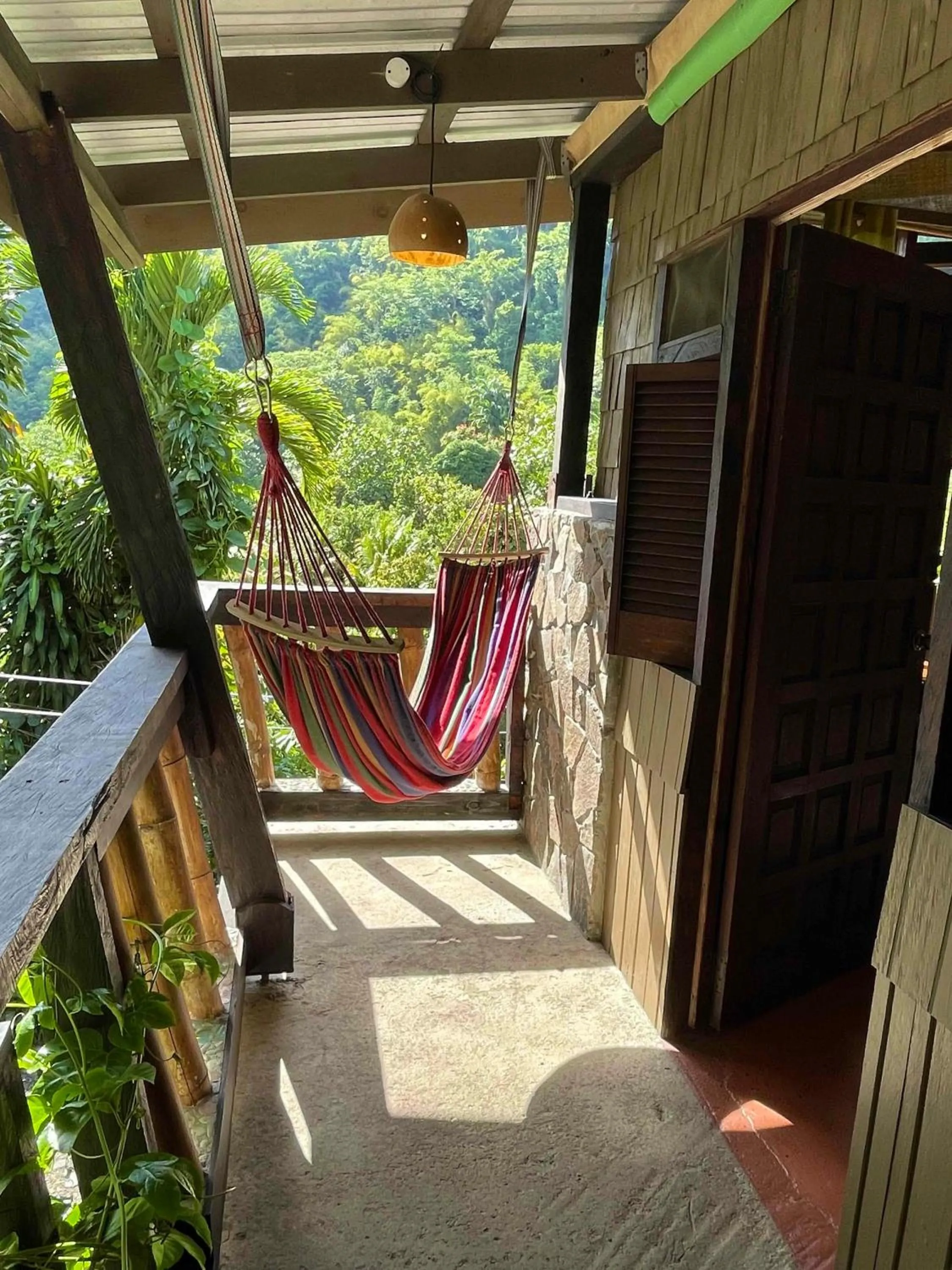 Seating area in Cocoa Cottage