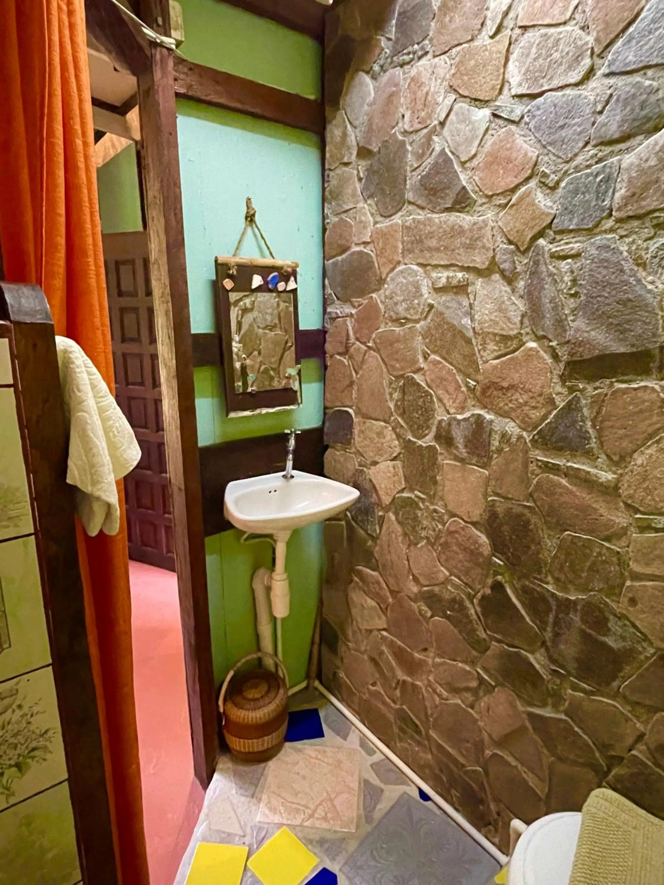Bathroom in Cocoa Cottage