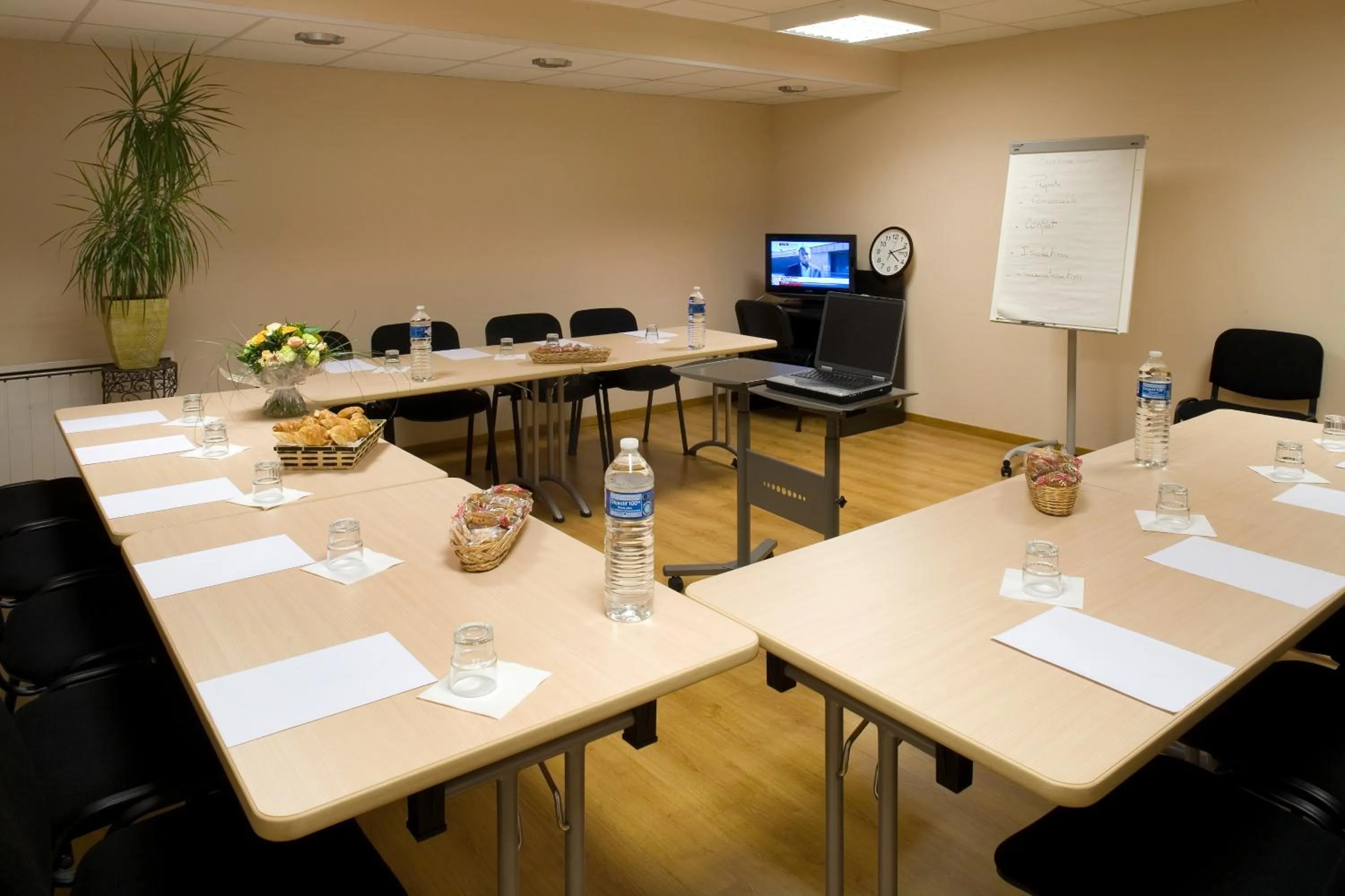 Meeting/conference room in Ibis Budget Limoges Nord