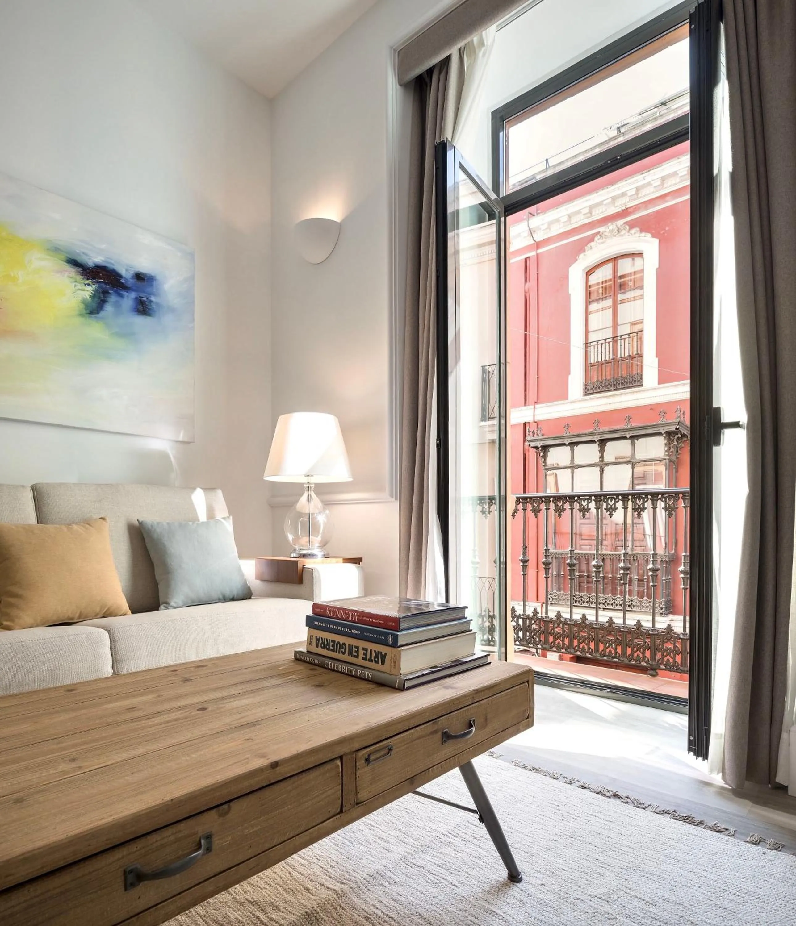 Seating area, Bed in Puerta Catedral Holiday Suites