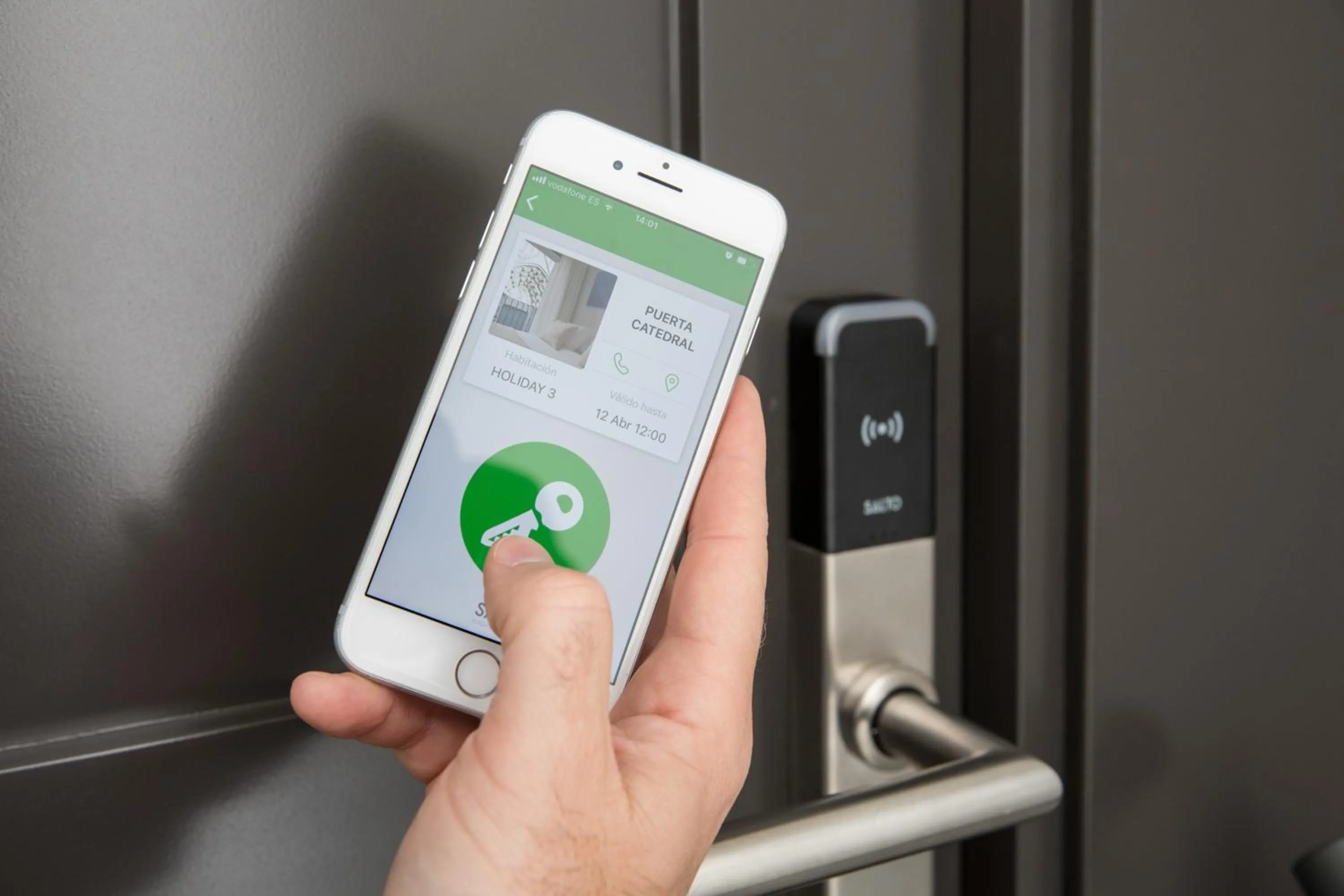 Logo/Certificate/Sign in Puerta Catedral Holiday Suites